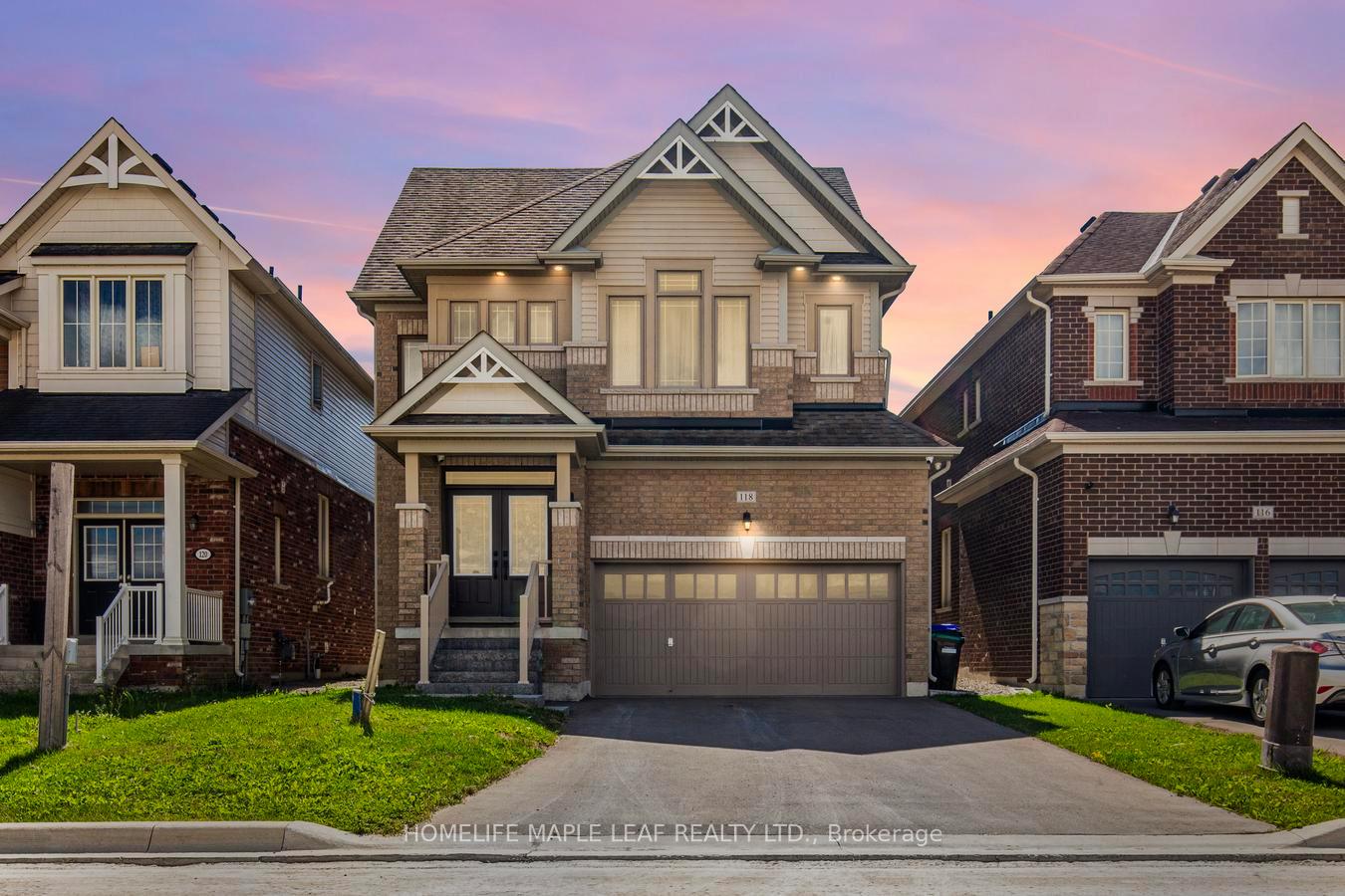 Front of 118 Lorne Thomas Place