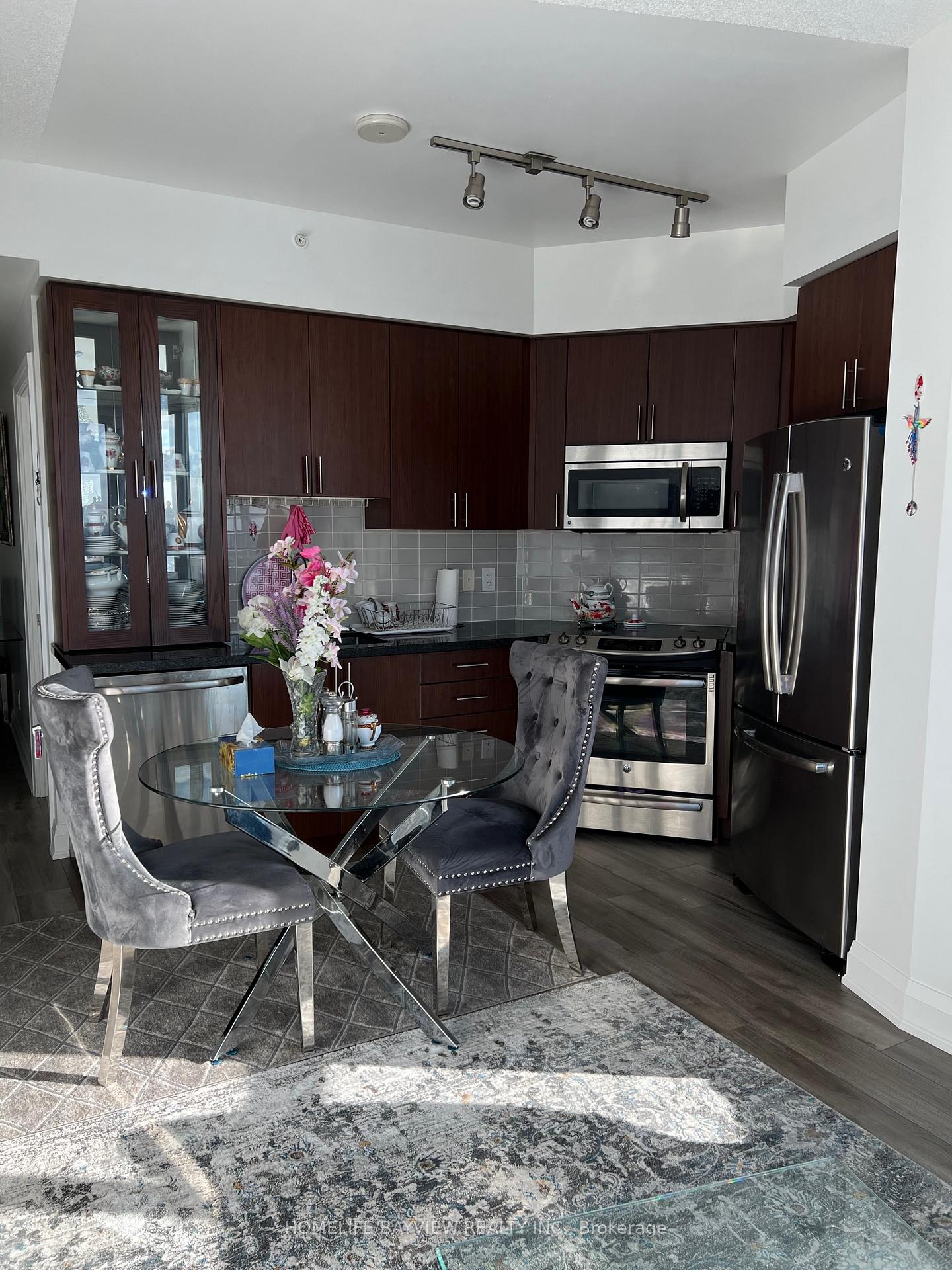 Photo 14 of Unit 2326, 7161 Yonge Street, Markham, Thornhill — HOMEH