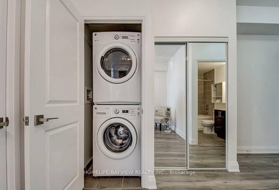 Photo 6 of Unit 2326, 7161 Yonge Street, Markham, Thornhill — HOMEH