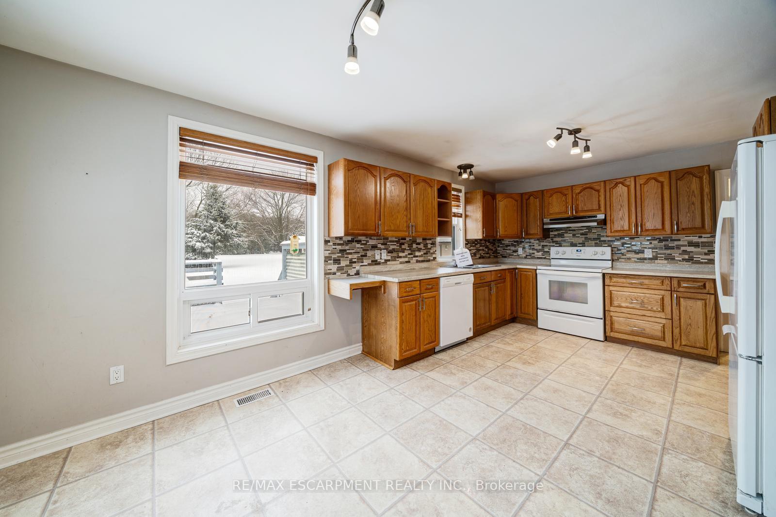 Photo 29 of 2414 Holt Road, Clarington, Rural Clarington — HOMEH