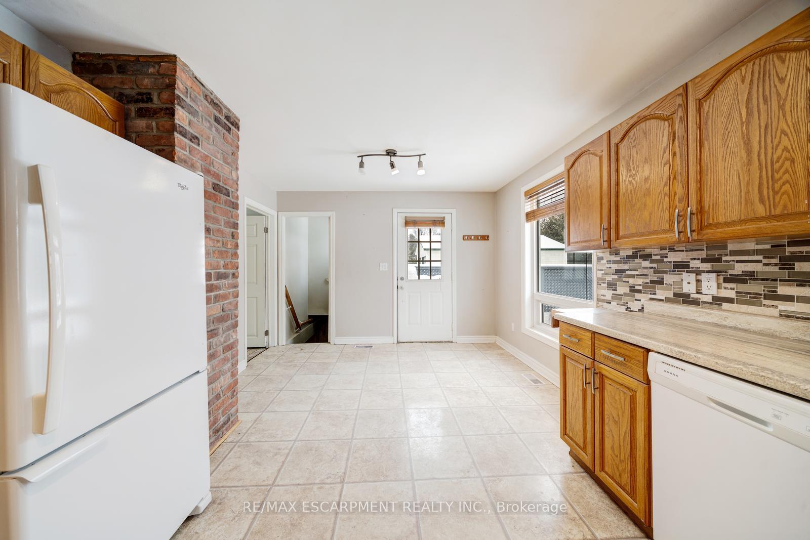 Photo 30 of 2414 Holt Road, Clarington, Rural Clarington — HOMEH