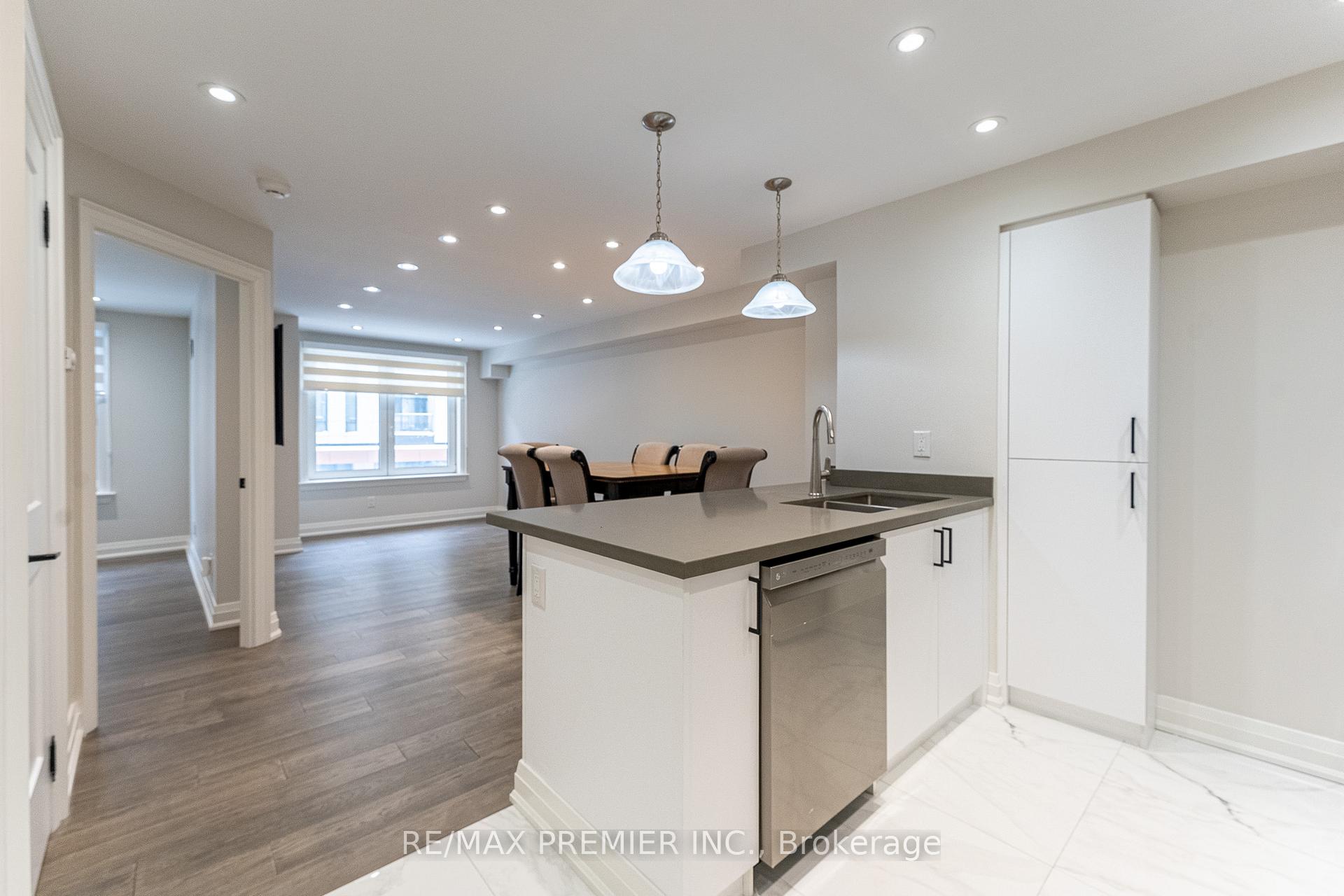 Front of Unit 205, 1 Balmoral Avenue