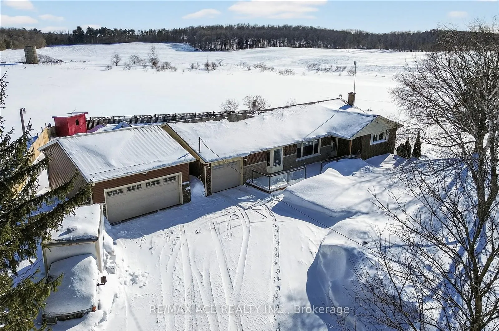 Photo 3 of 3135 Concession 10 Road, Clarington, Bowmanville — HOMEH
