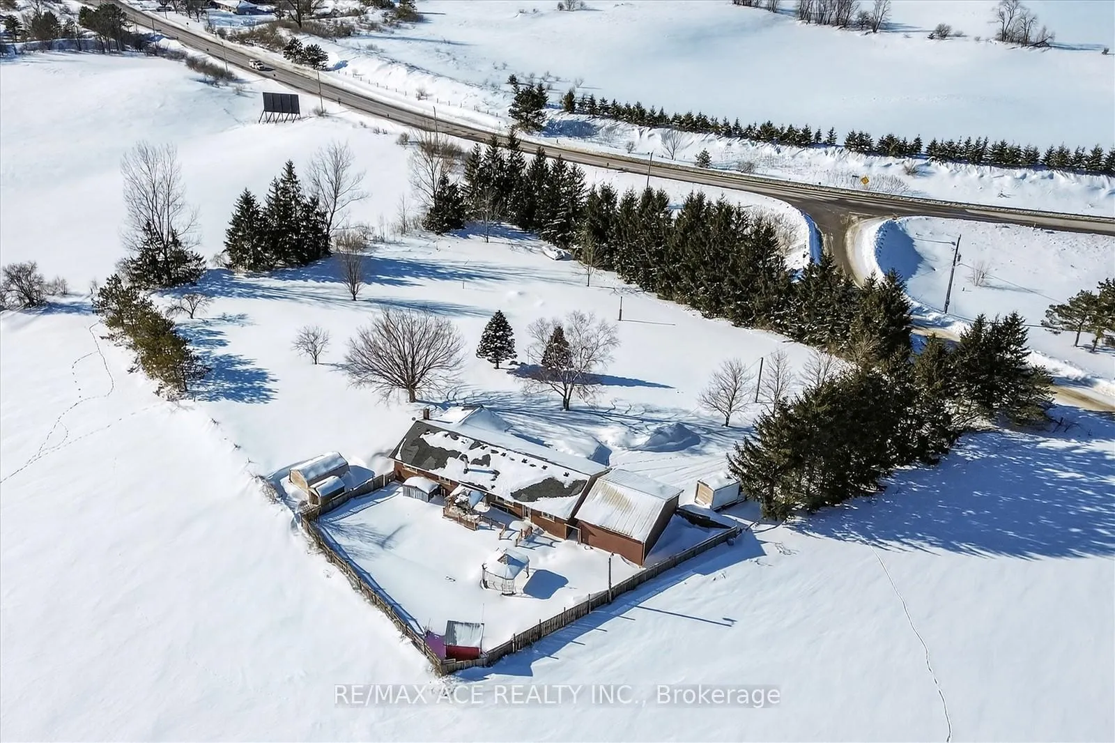 Photo 32 of 3135 Concession 10 Road, Clarington, Bowmanville — HOMEH