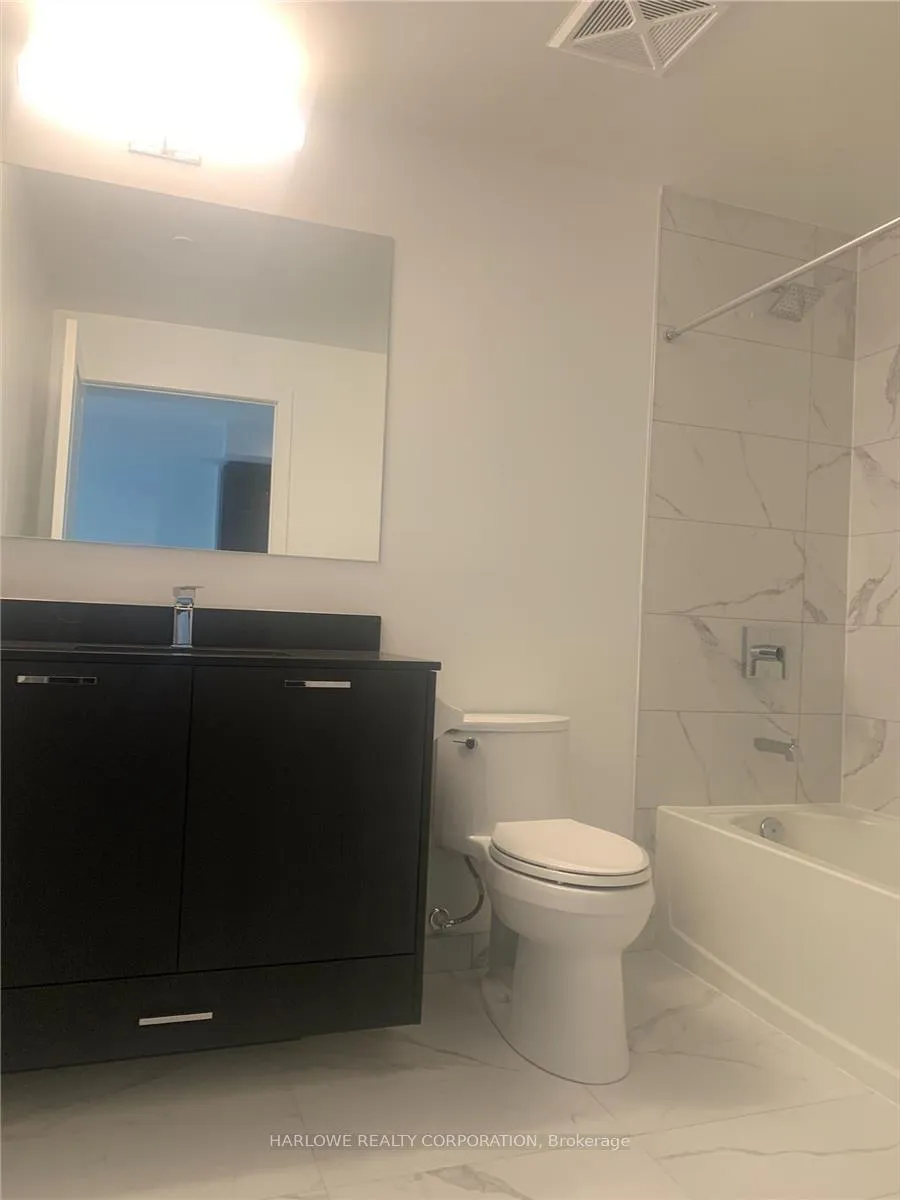 Photo 4 of Unit 411, 120 Eagle Rock Way, Vaughan, Rural Vaughan — HOMEH