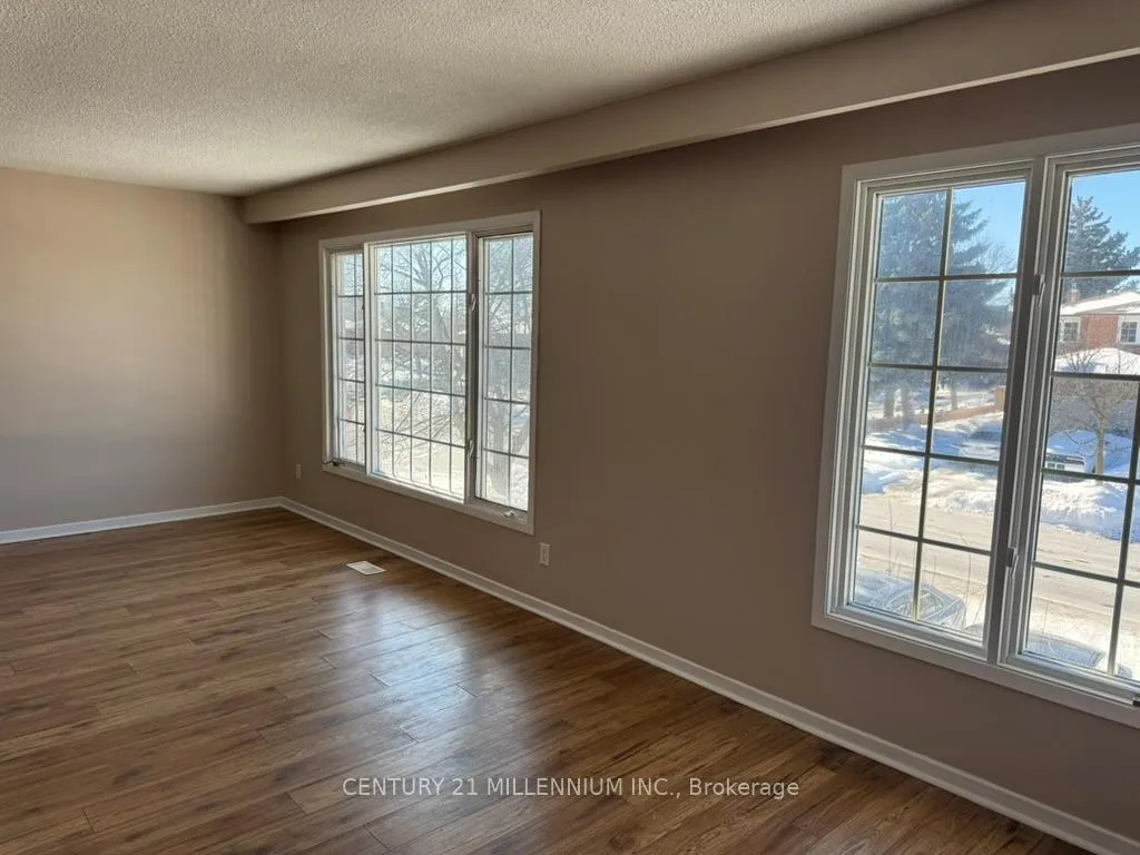Photo 5 of Unit 2nd Level, 183 Harold Street, Brampton, Brampton South — HOMEH