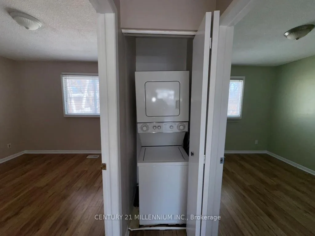 Photo 13 of Unit 2nd Level, 183 Harold Street, Brampton, Brampton South — HOMEH