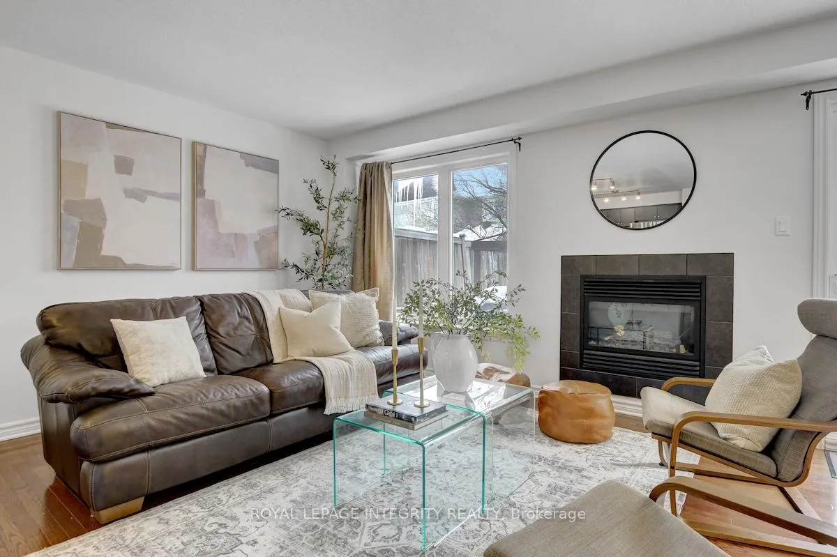 Photo 12 of 376 Horseshoe Crescent, Ottawa, Stittsville (North) — HOMEH