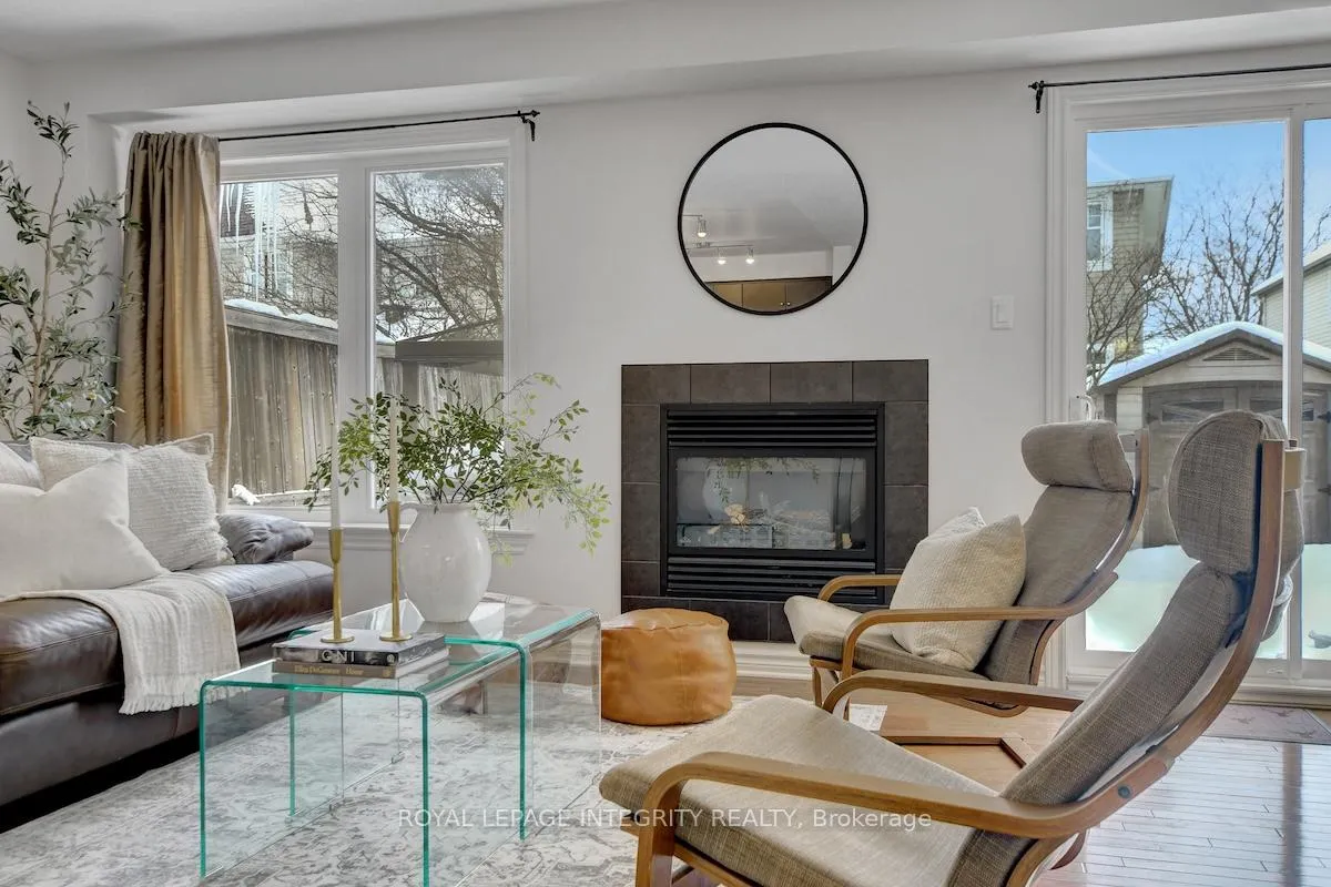 Photo 13 of 376 Horseshoe Crescent, Ottawa, Stittsville (North) — HOMEH