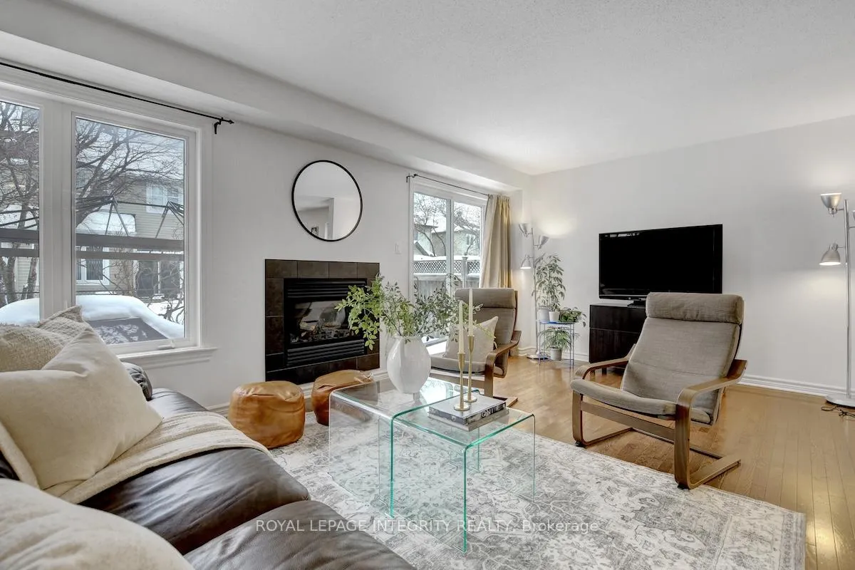Photo 14 of 376 Horseshoe Crescent, Ottawa, Stittsville (North) — HOMEH