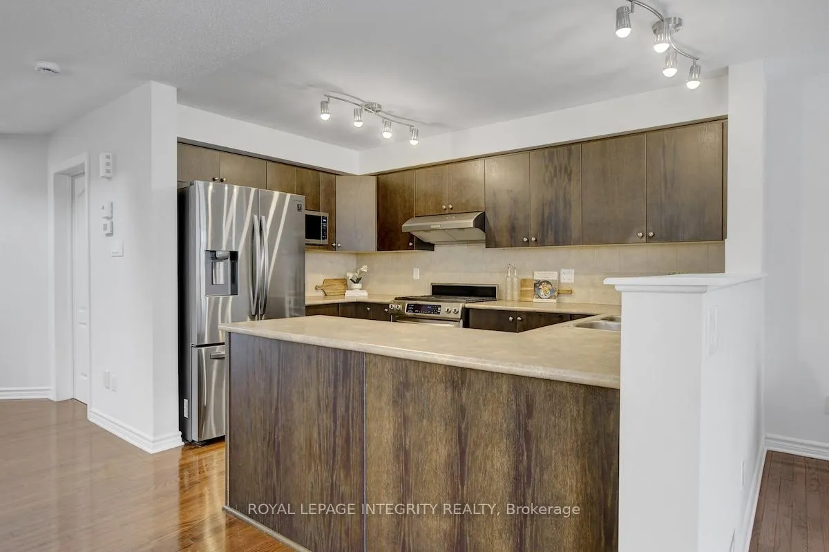 Photo 16 of 376 Horseshoe Crescent, Ottawa, Stittsville (North) — HOMEH