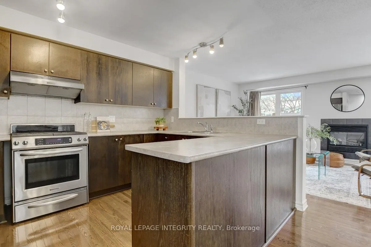 Photo 17 of 376 Horseshoe Crescent, Ottawa, Stittsville (North) — HOMEH
