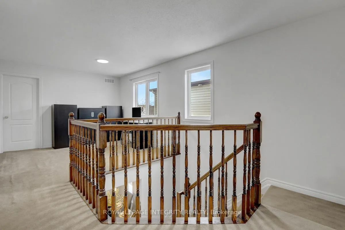Photo 22 of 376 Horseshoe Crescent, Ottawa, Stittsville (North) — HOMEH