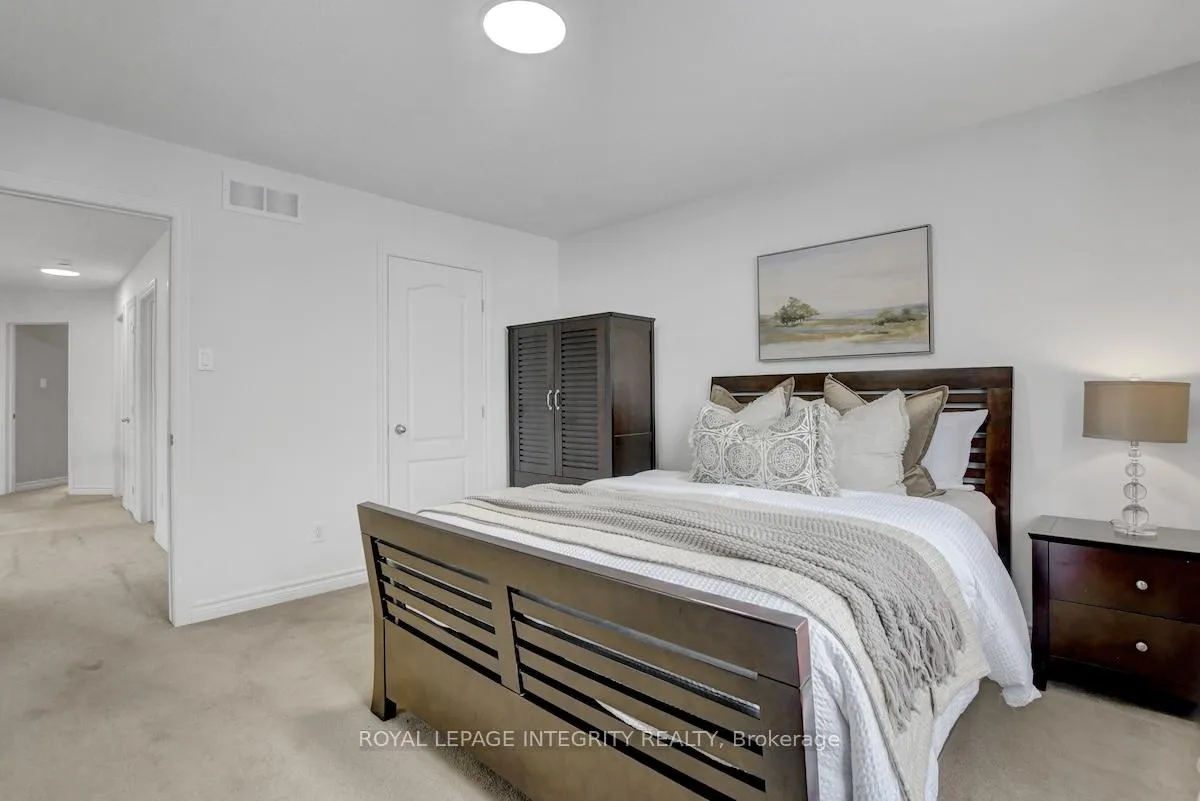 Photo 26 of 376 Horseshoe Crescent, Ottawa, Stittsville (North) — HOMEH