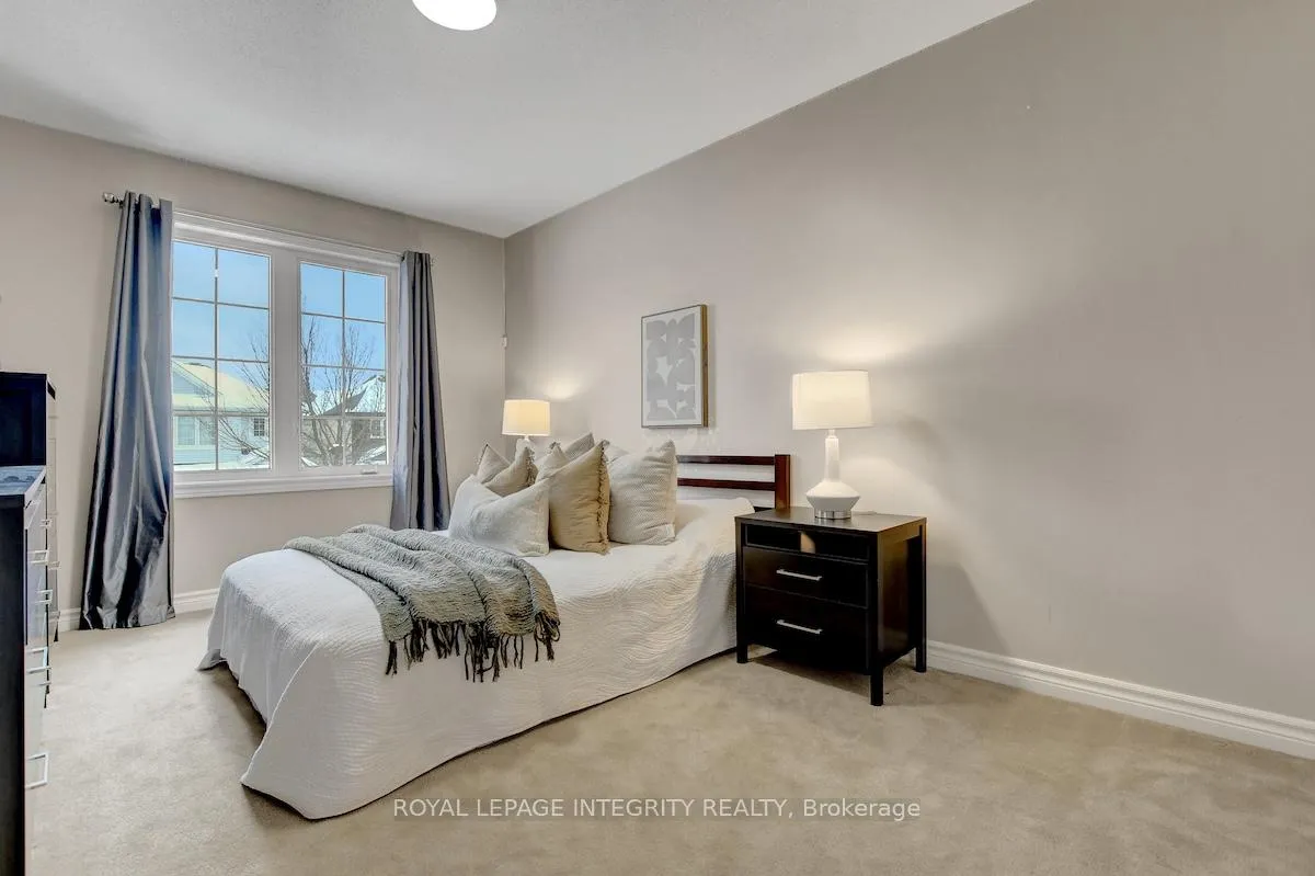 Photo 33 of 376 Horseshoe Crescent, Ottawa, Stittsville (North) — HOMEH