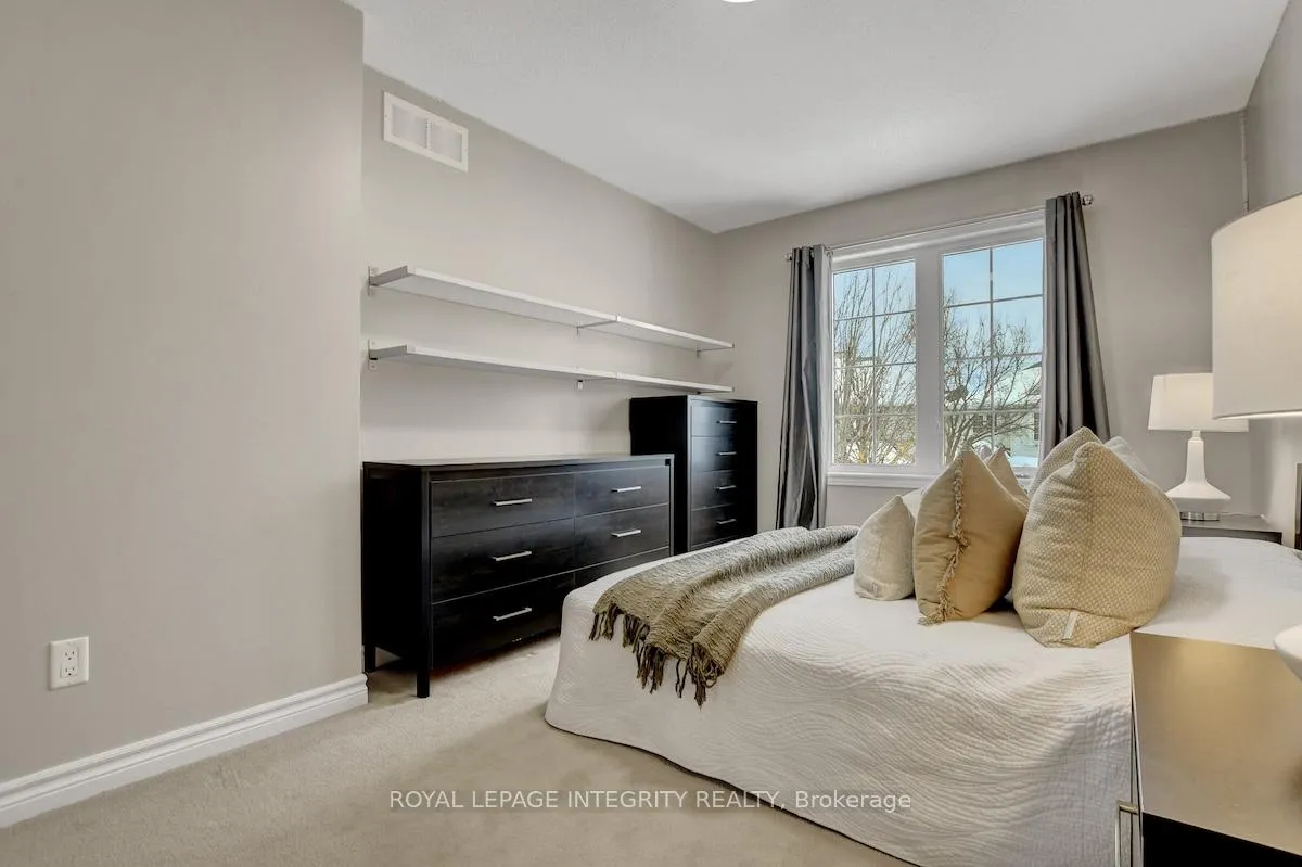 Photo 34 of 376 Horseshoe Crescent, Ottawa, Stittsville (North) — HOMEH