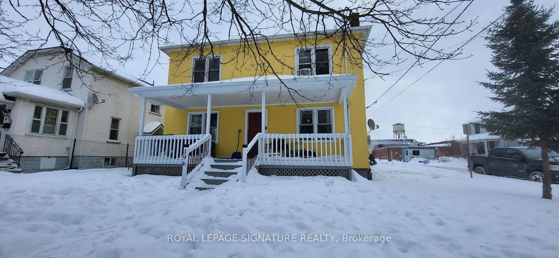 Photo 2 of 196 Ross Street, Welland, Welland Downtown — HOMEH