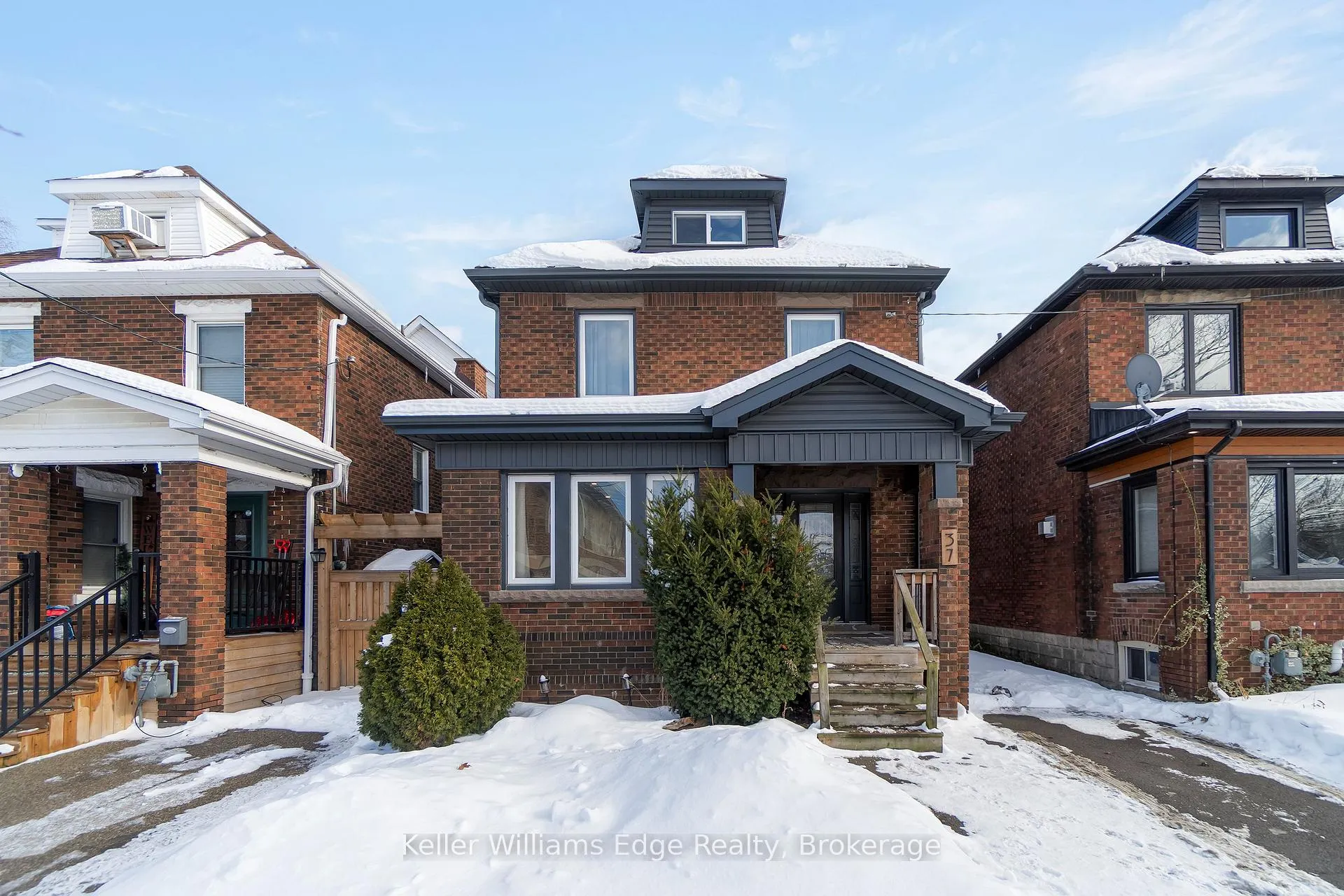 Front of 37 Wexford Avenue S