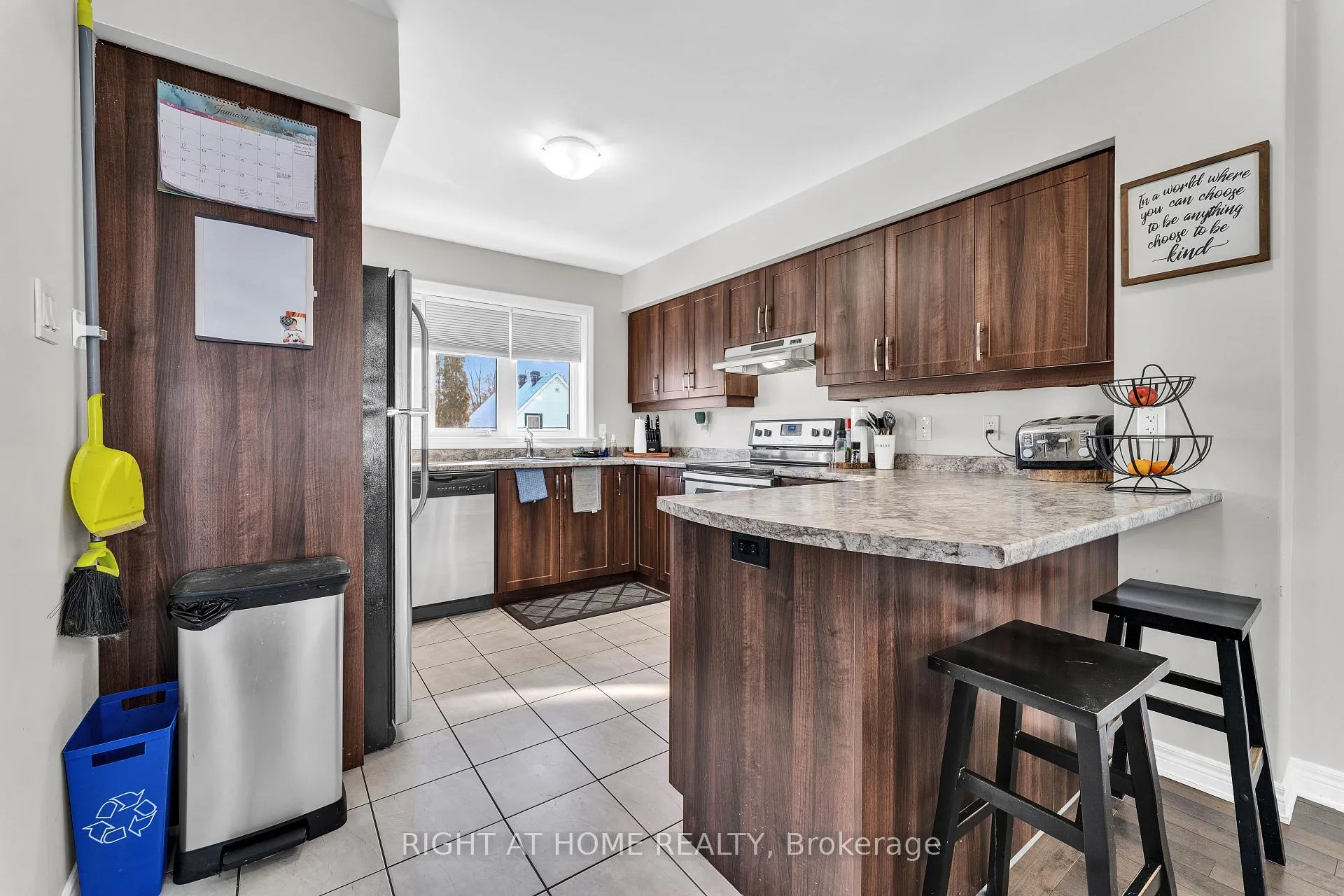 Photo 12 of 123 Antrim Street, Carleton Place — HOMEH