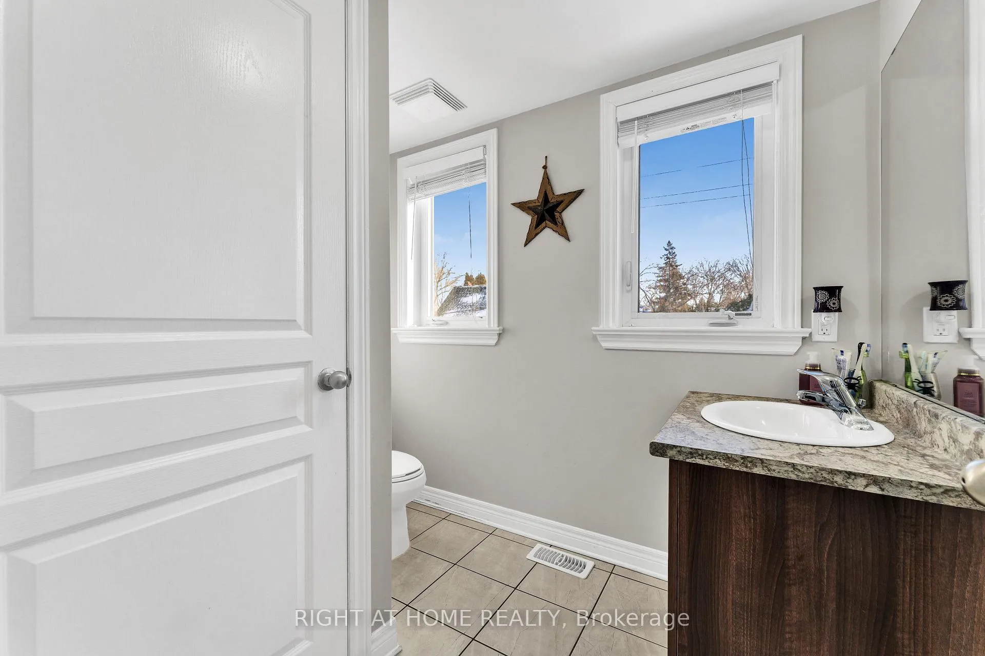 Photo 15 of 123 Antrim Street, Carleton Place — HOMEH