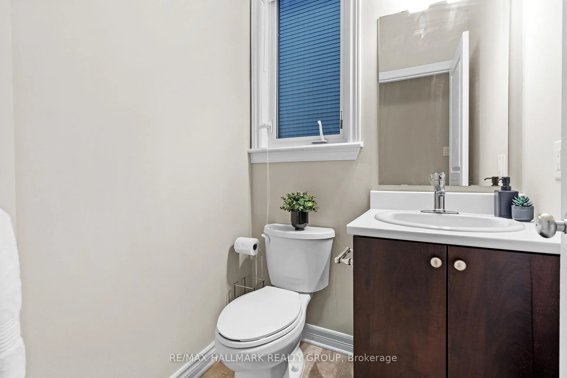 Photo 6 of 938 Fletcher Circle, Ottawa, Kanata - Kanata Lakes/Heritage Hills — HOMEH