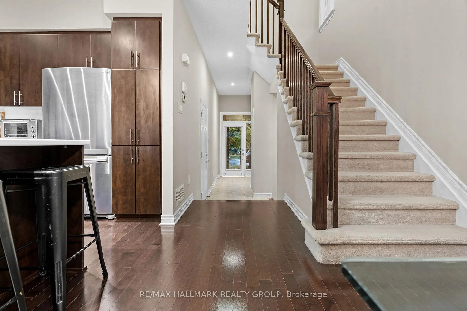 Photo 8 of 938 Fletcher Circle, Ottawa, Kanata - Kanata Lakes/Heritage Hills — HOMEH