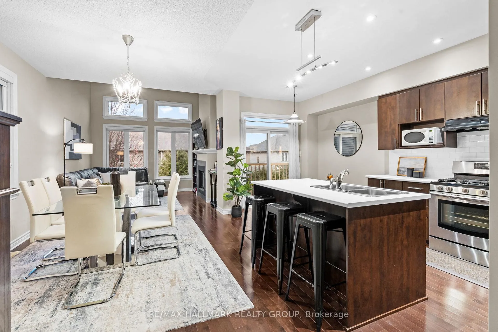 Photo 9 of 938 Fletcher Circle, Ottawa, Kanata - Kanata Lakes/Heritage Hills — HOMEH