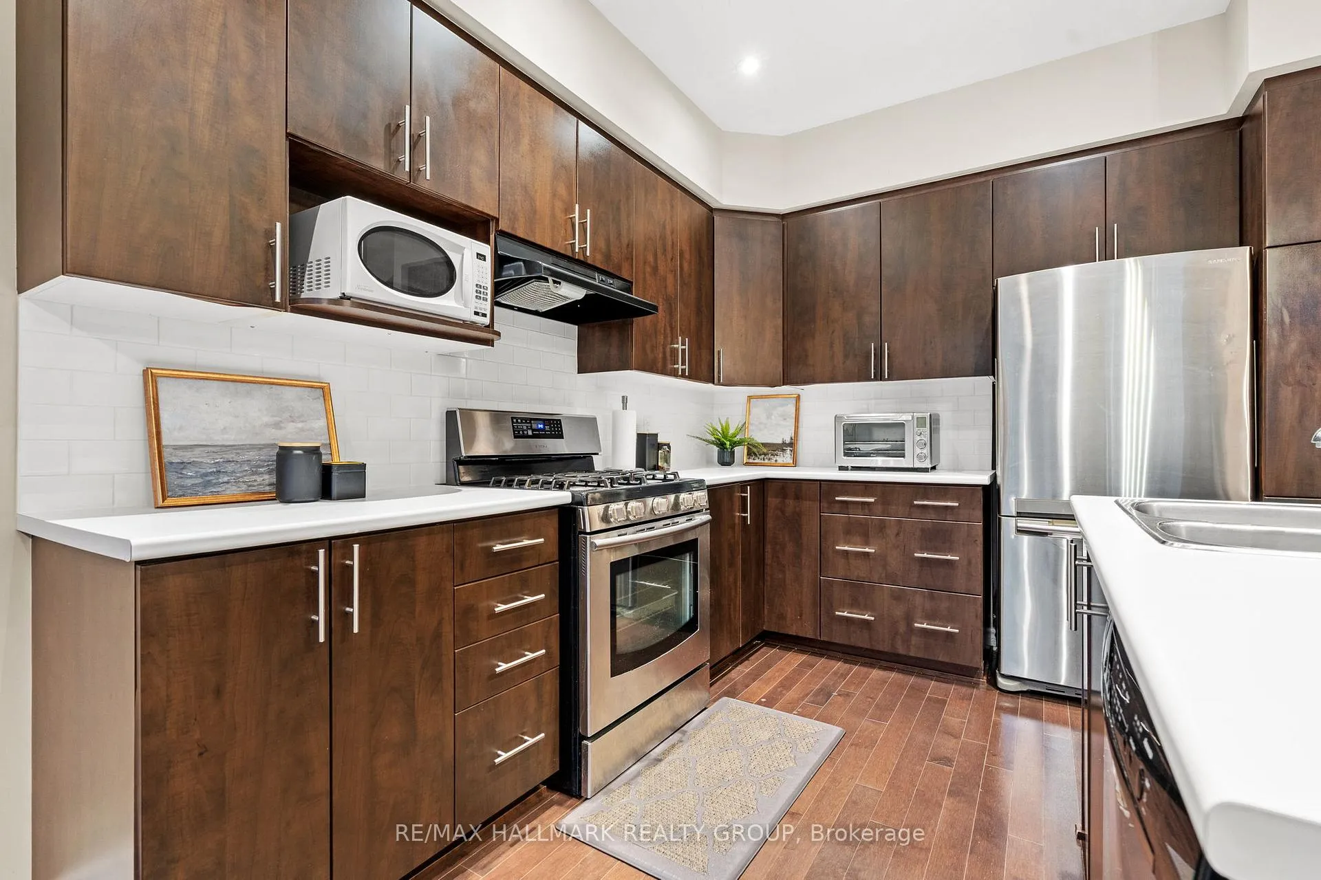 Photo 13 of 938 Fletcher Circle, Ottawa, Kanata - Kanata Lakes/Heritage Hills — HOMEH