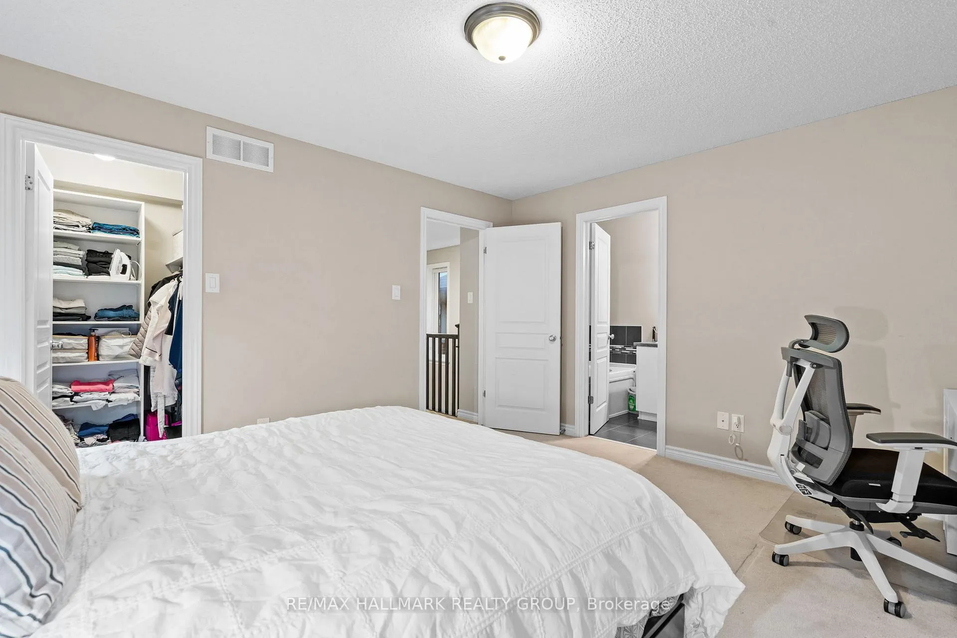 Photo 23 of 938 Fletcher Circle, Ottawa, Kanata - Kanata Lakes/Heritage Hills — HOMEH