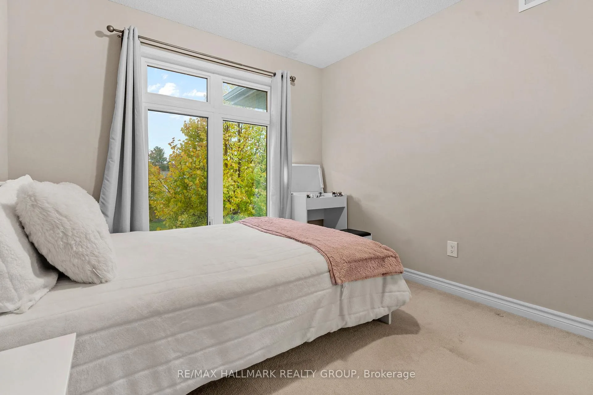 Photo 28 of 938 Fletcher Circle, Ottawa, Kanata - Kanata Lakes/Heritage Hills — HOMEH