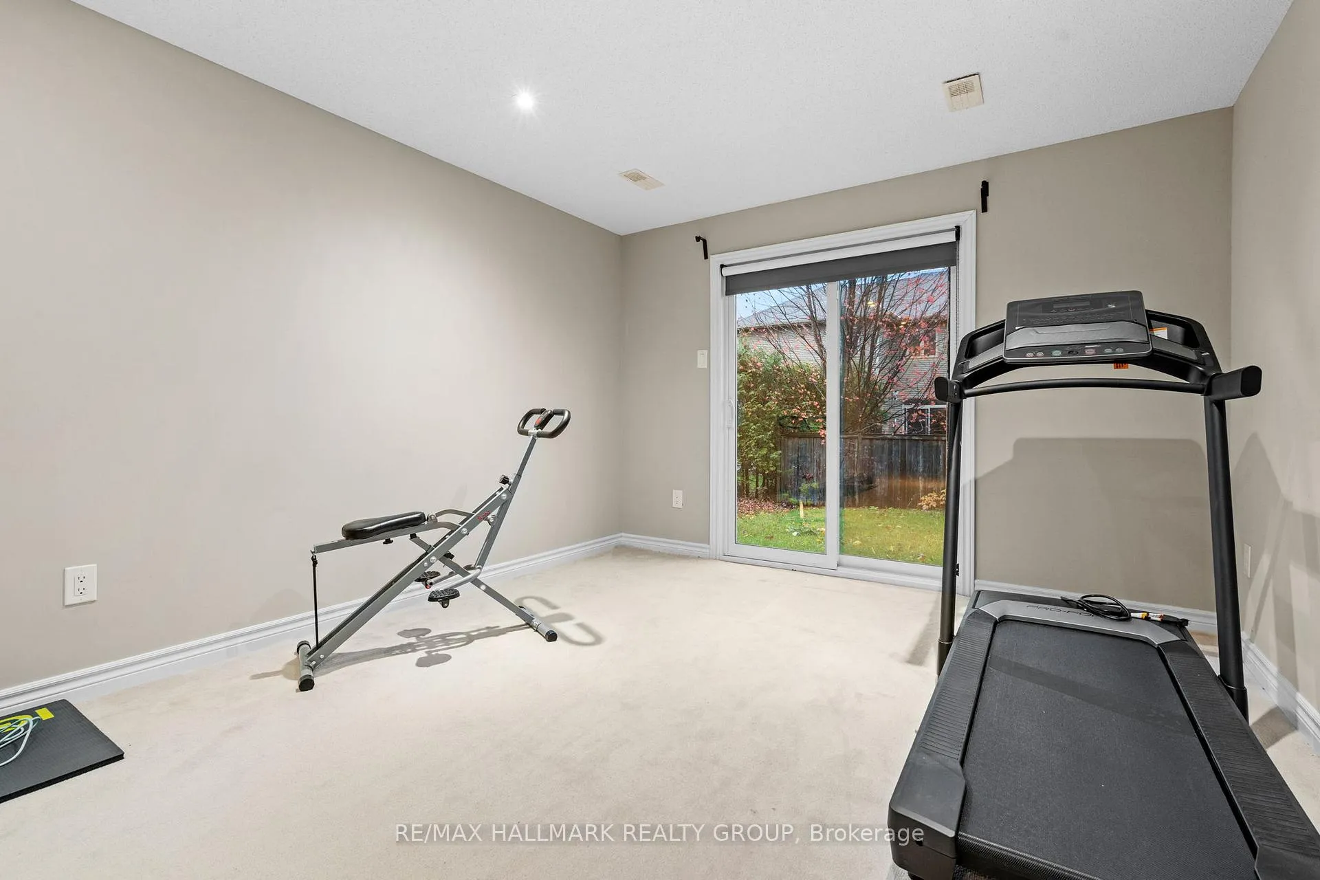 Photo 35 of 938 Fletcher Circle, Ottawa, Kanata - Kanata Lakes/Heritage Hills — HOMEH