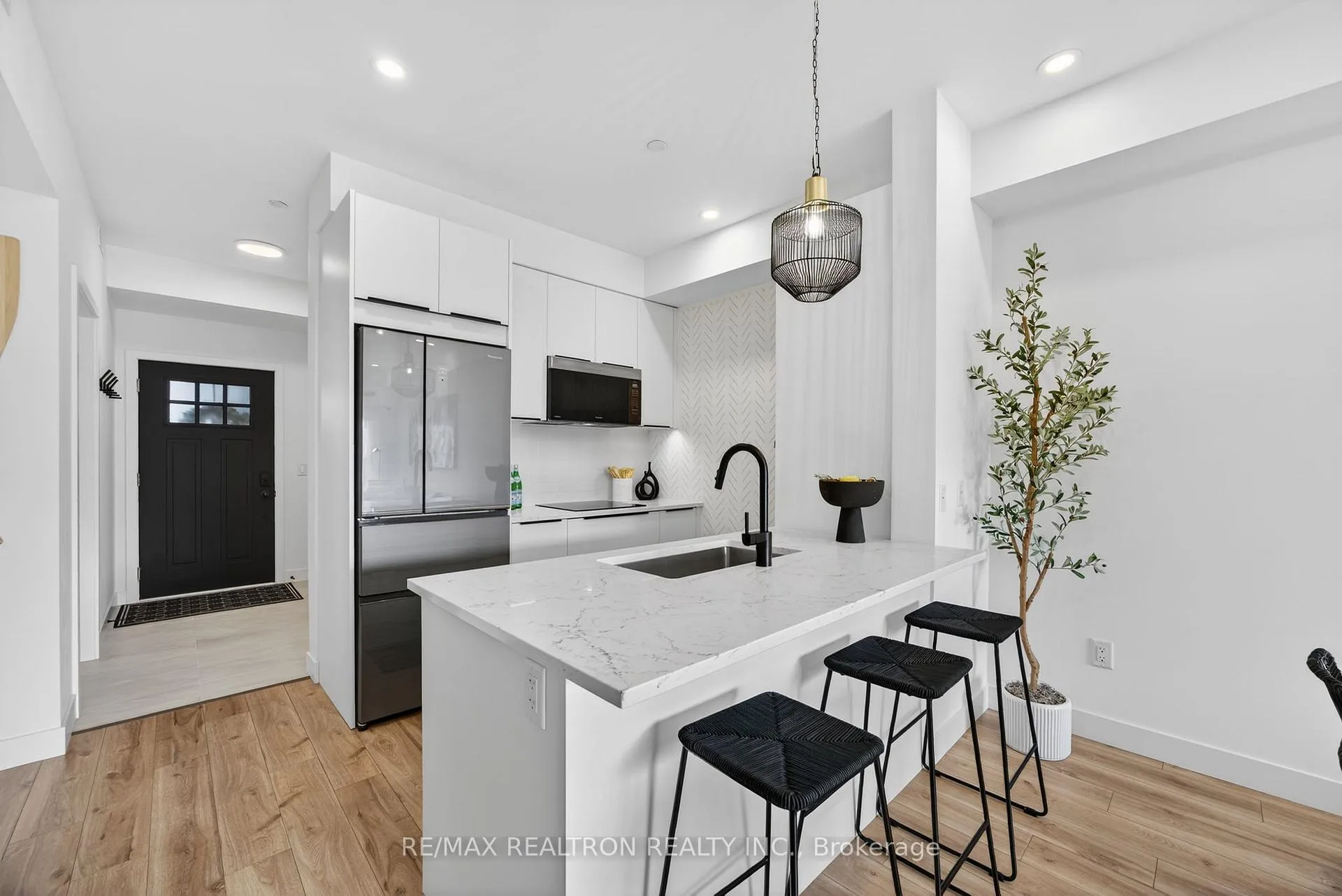 Photo 10 of Unit 305, 18 Beckwith Lane, Blue Mountains — HOMEH