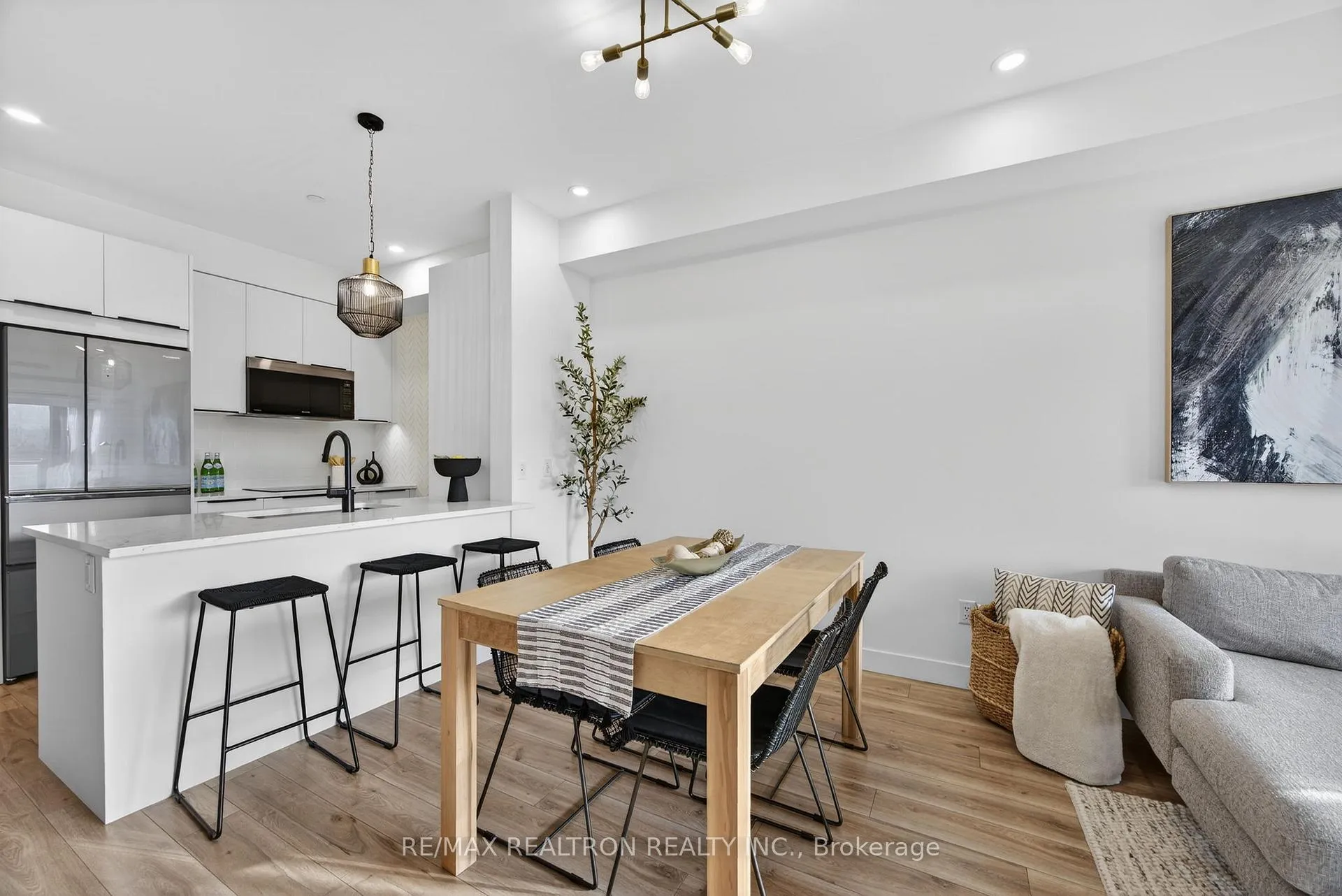 Photo 18 of Unit 305, 18 Beckwith Lane, Blue Mountains — HOMEH