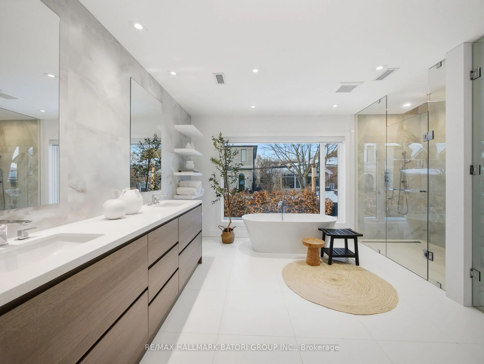 Photo 26 of 716 Briar Hill Avenue, Toronto, Forest Hill North — HOMEH