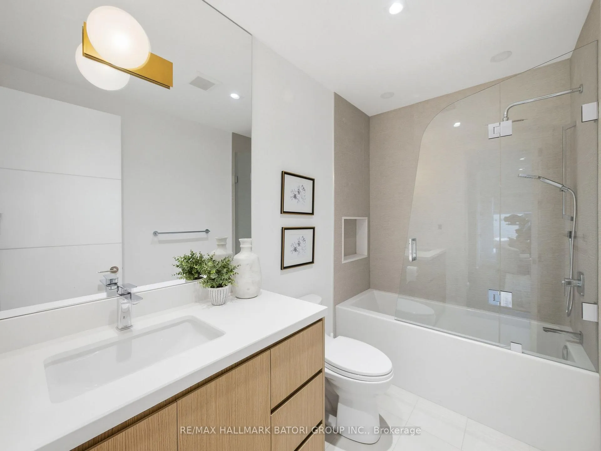 Photo 29 of 716 Briar Hill Avenue, Toronto, Forest Hill North — HOMEH