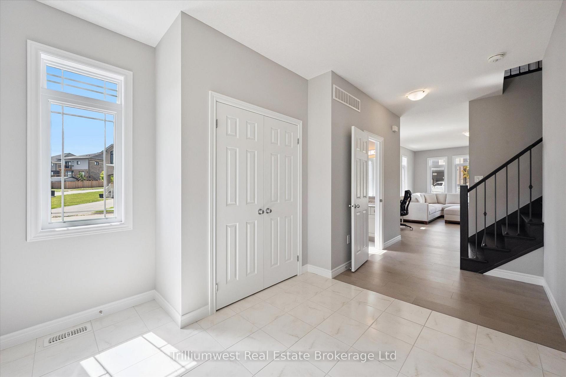 Photo 4 of 18 Everton Drive, Guelph, Grange Road — HOMEH