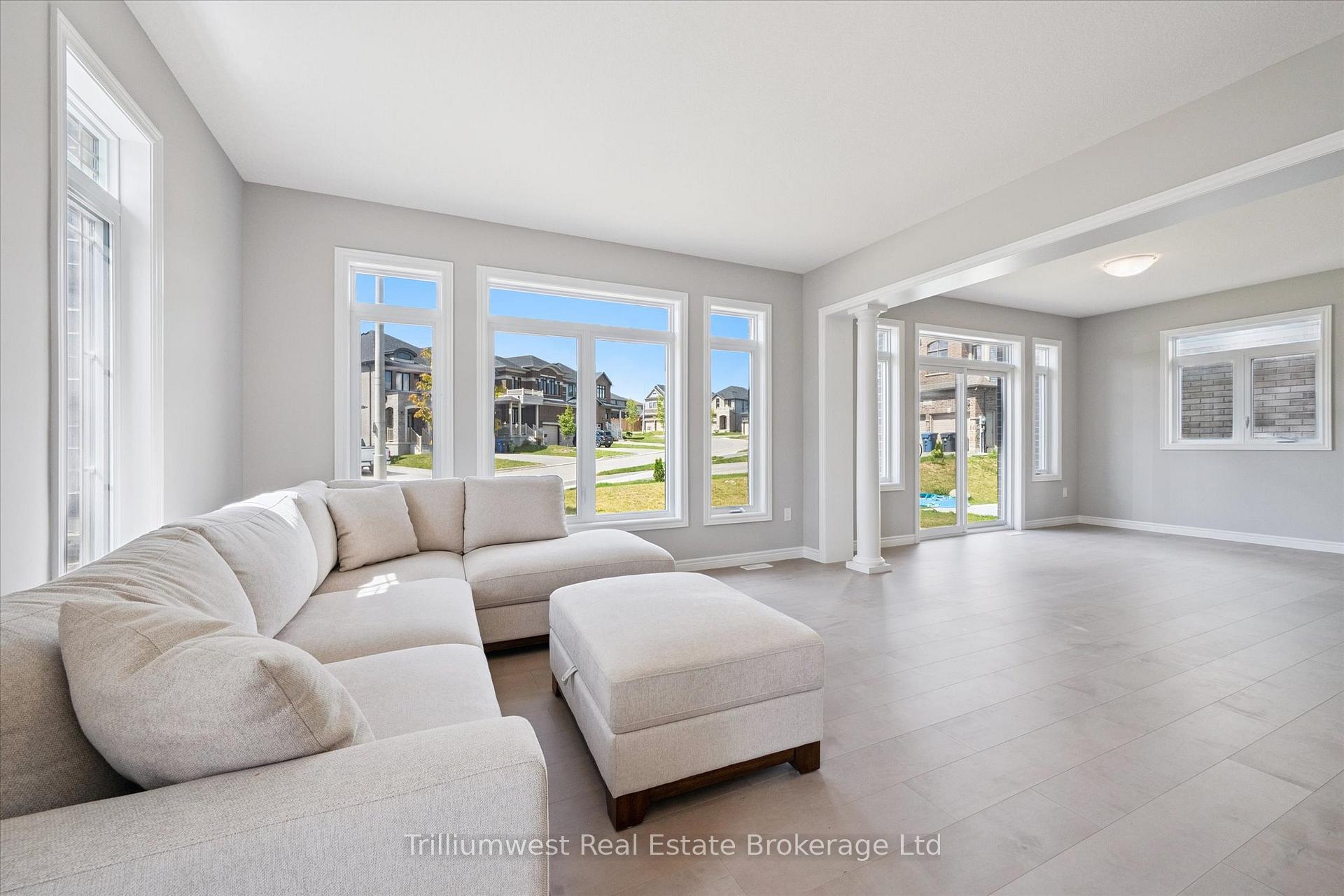 Photo 11 of 18 Everton Drive, Guelph, Grange Road — HOMEH