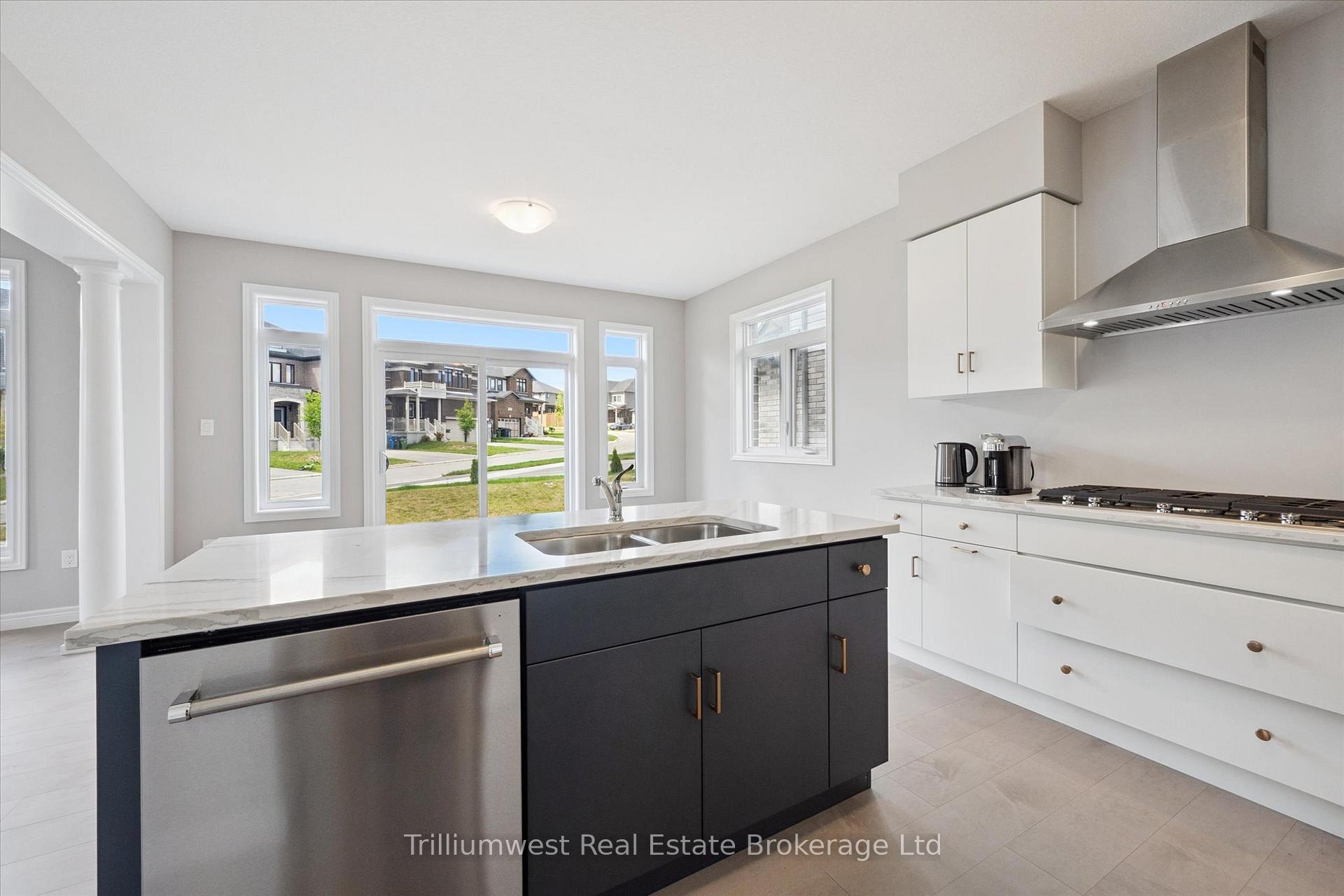 Photo 15 of 18 Everton Drive, Guelph, Grange Road — HOMEH