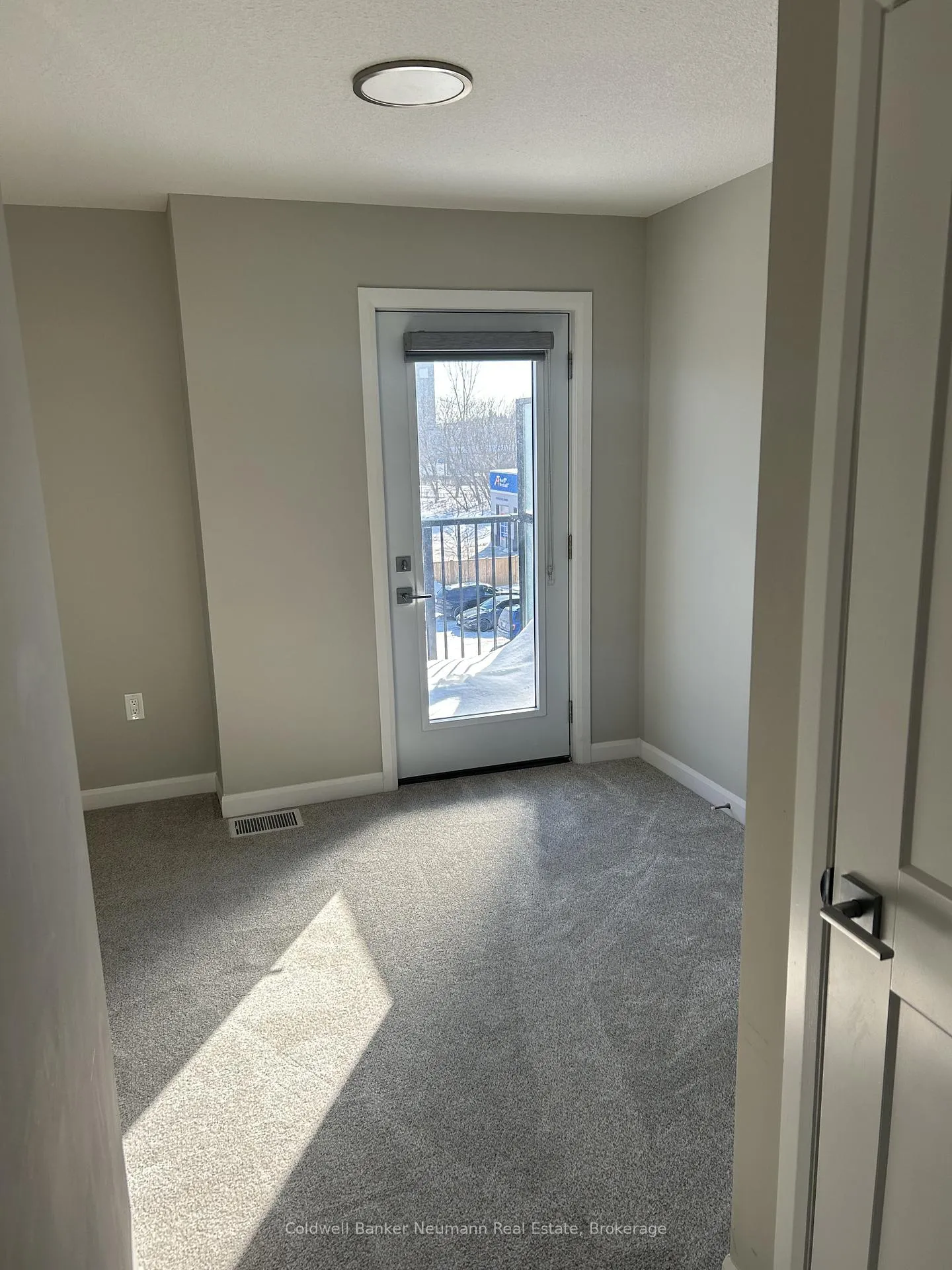 Photo 8 of Unit 406, 708 Woolwich Street, Guelph, Riverside Park — HOMEH