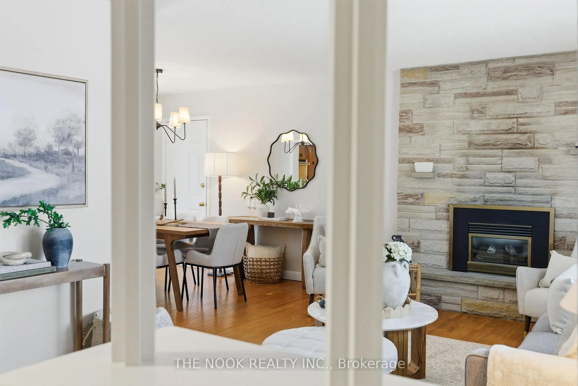 Photo 4 of 37 Concession Street E, Clarington, Bowmanville — HOMEH