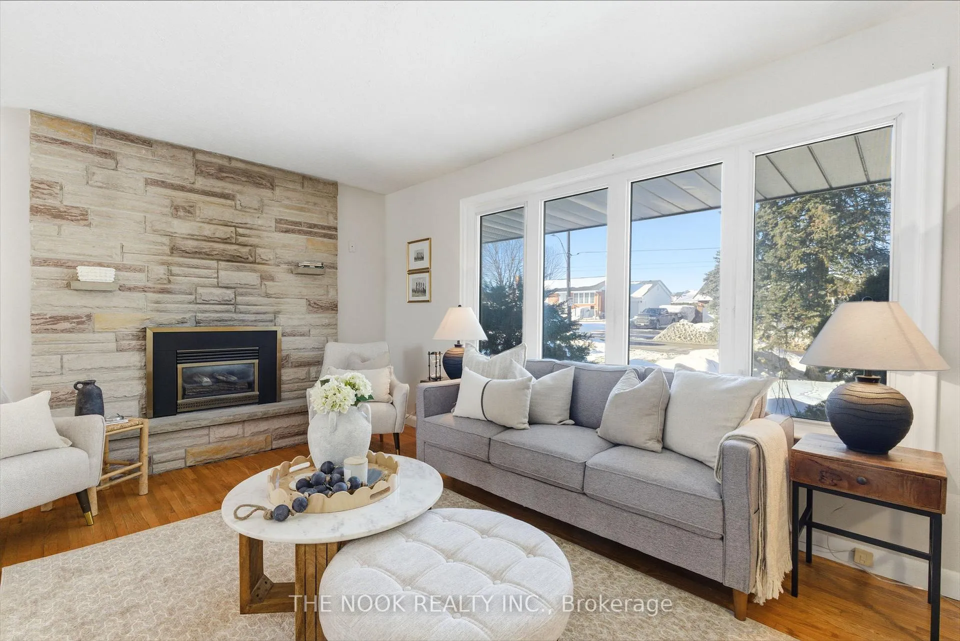 Photo 5 of 37 Concession Street E, Clarington, Bowmanville — HOMEH