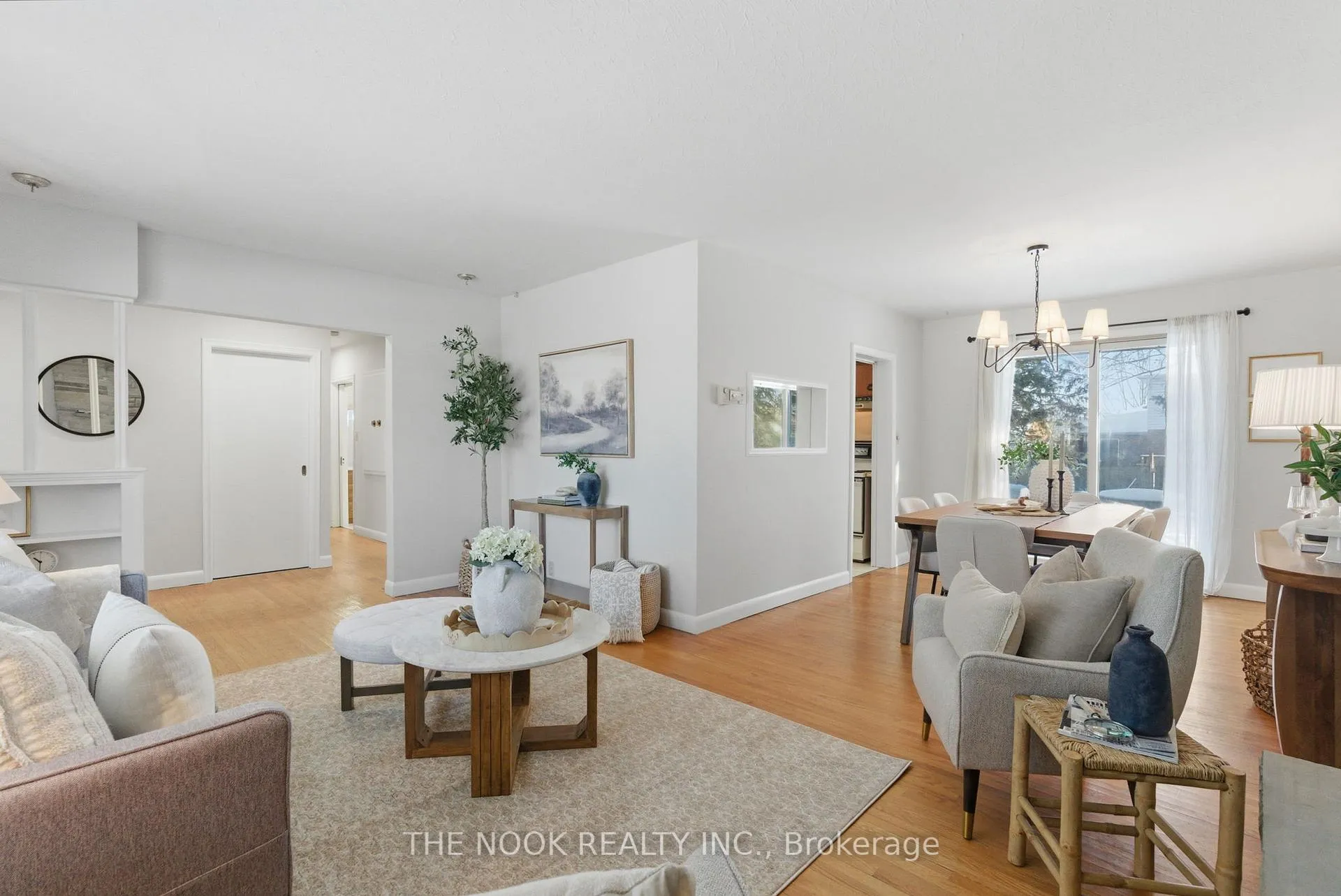 Photo 11 of 37 Concession Street E, Clarington, Bowmanville — HOMEH