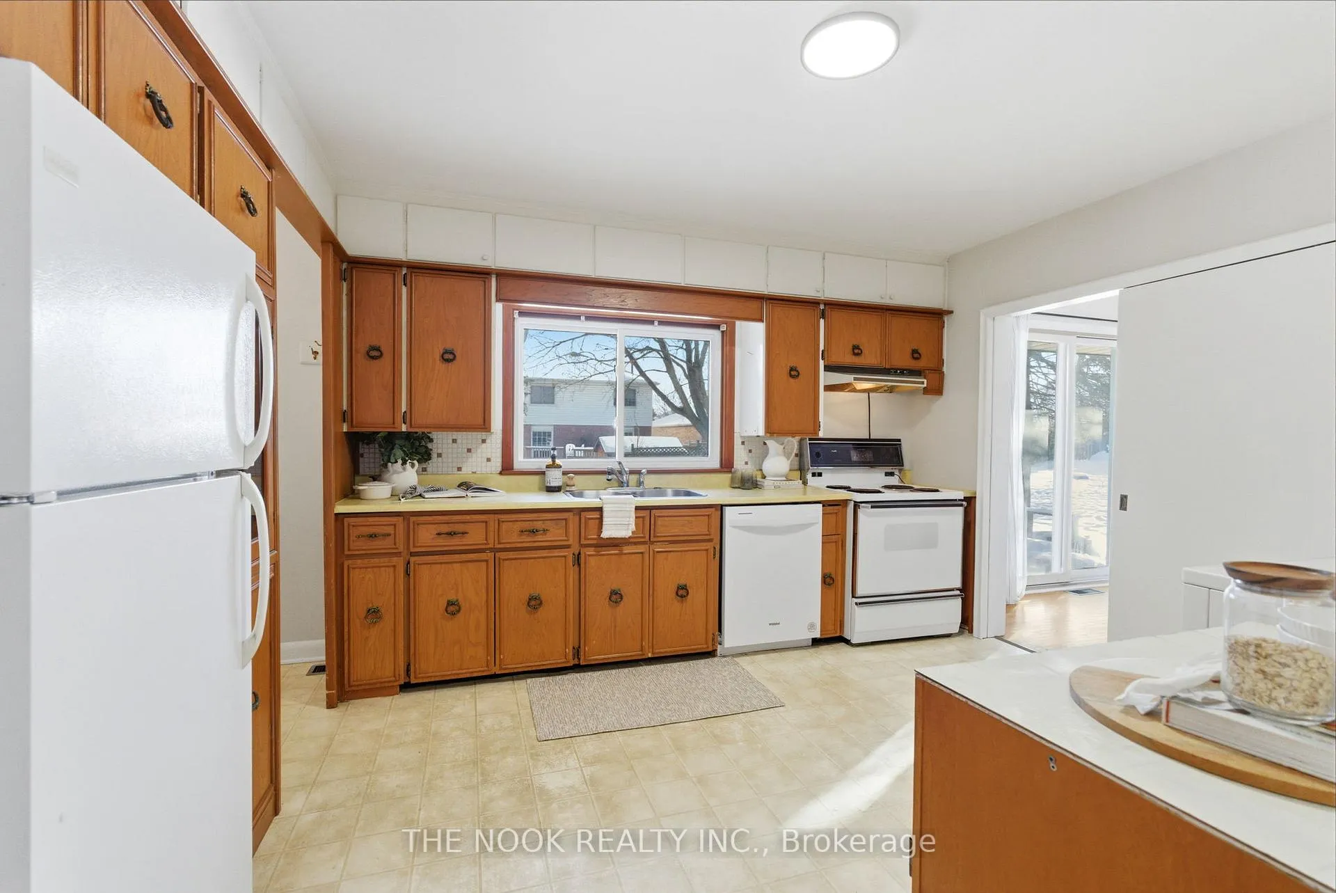 Photo 15 of 37 Concession Street E, Clarington, Bowmanville — HOMEH