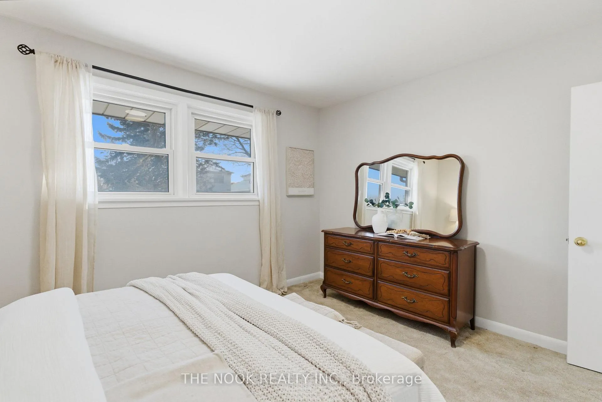 Photo 20 of 37 Concession Street E, Clarington, Bowmanville — HOMEH