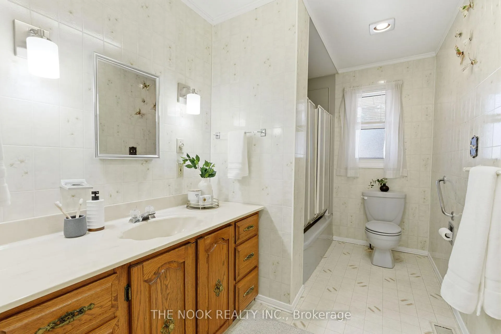 Photo 26 of 37 Concession Street E, Clarington, Bowmanville — HOMEH