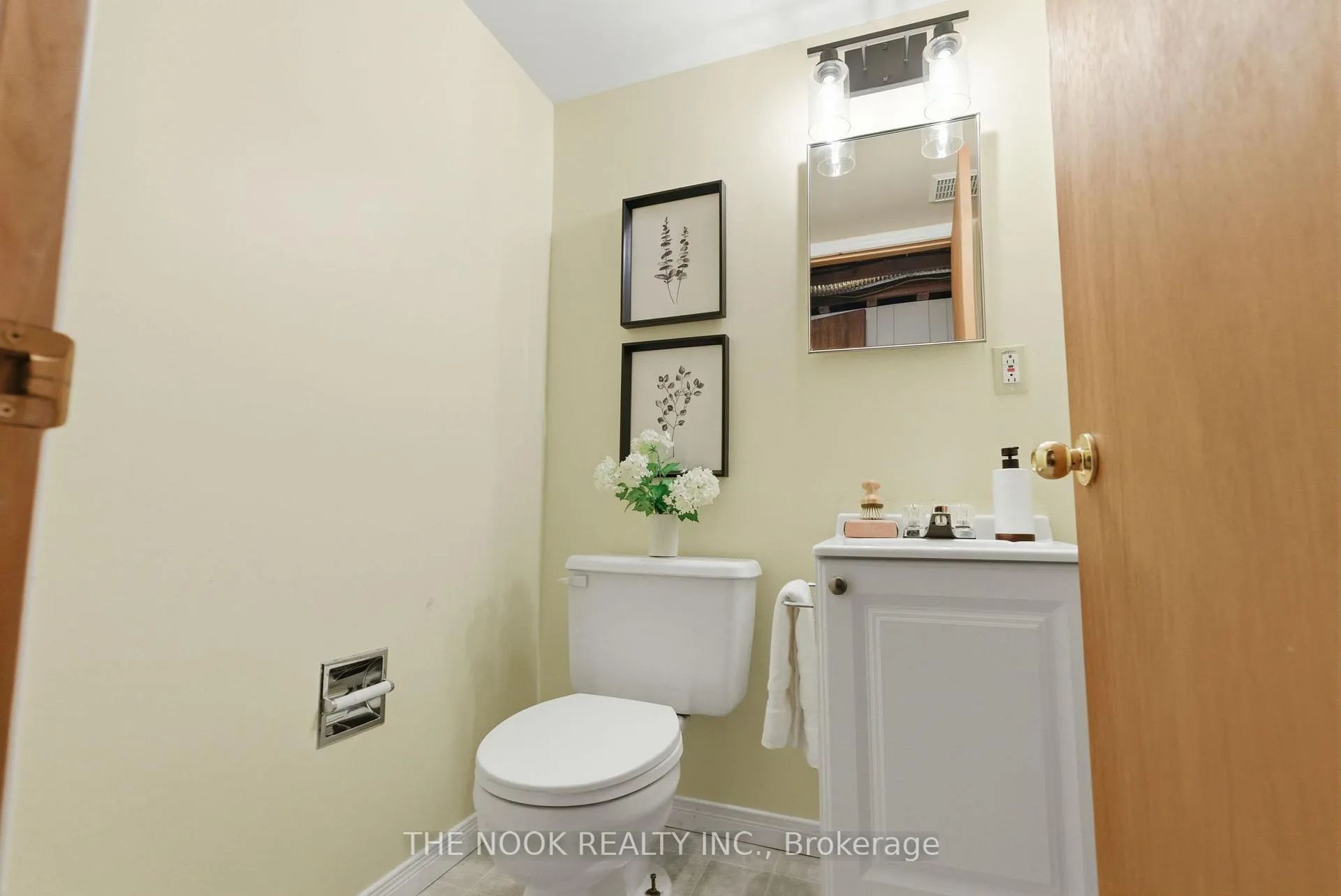 Photo 40 of 37 Concession Street E, Clarington, Bowmanville — HOMEH