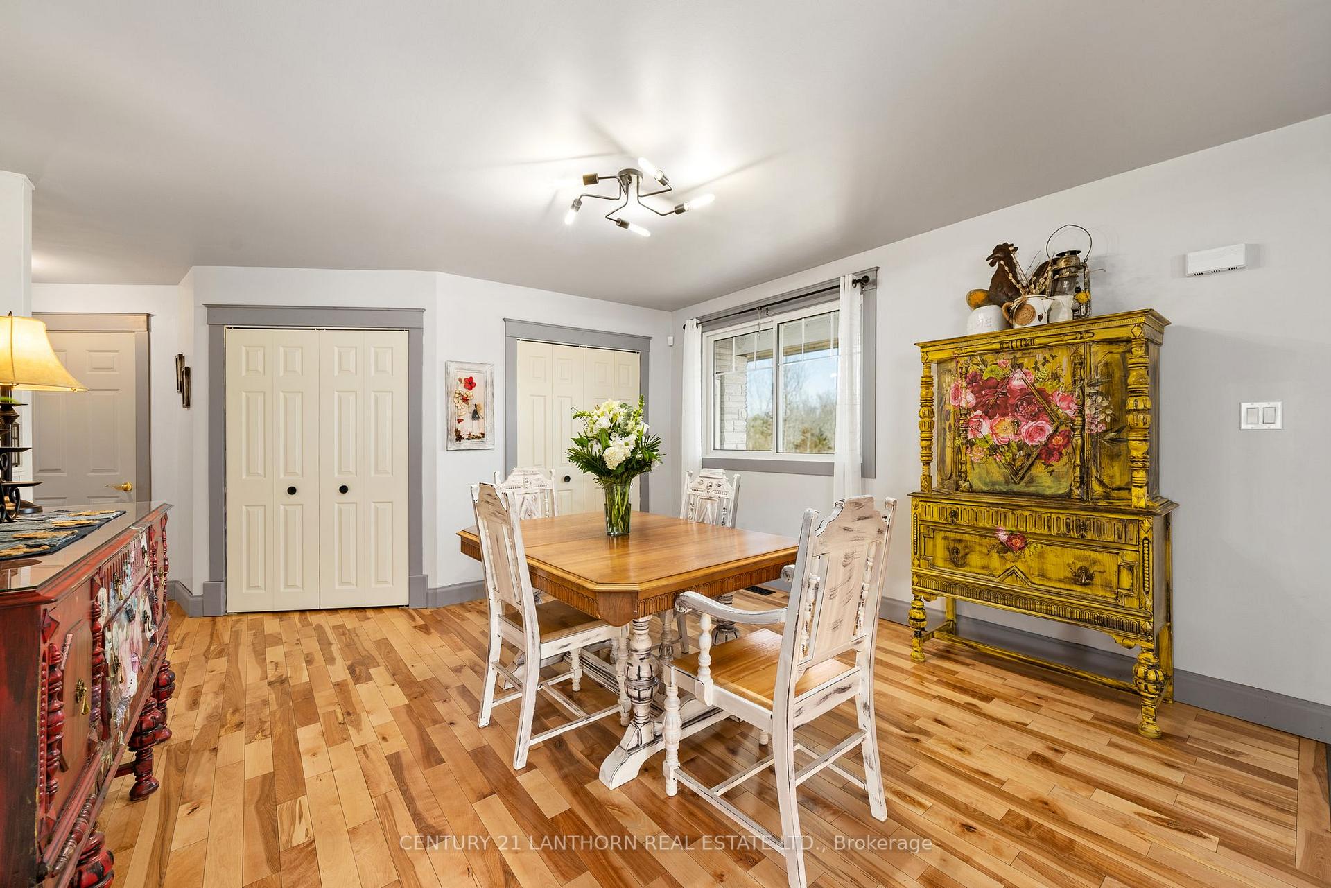 Photo 4 of 857 River Road, Belleville, Thurlow Ward — HOMEH