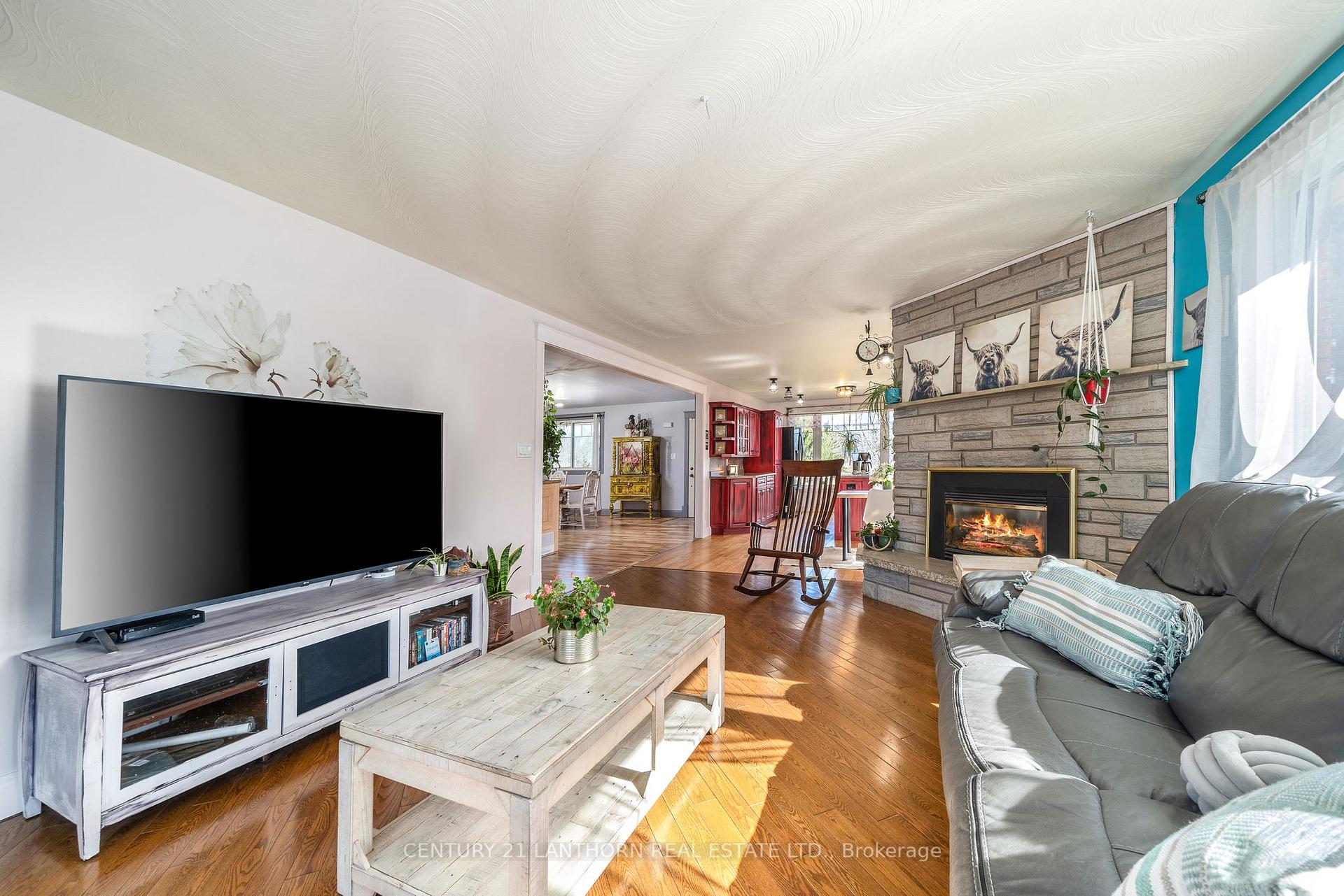 Photo 14 of 857 River Road, Belleville, Thurlow Ward — HOMEH