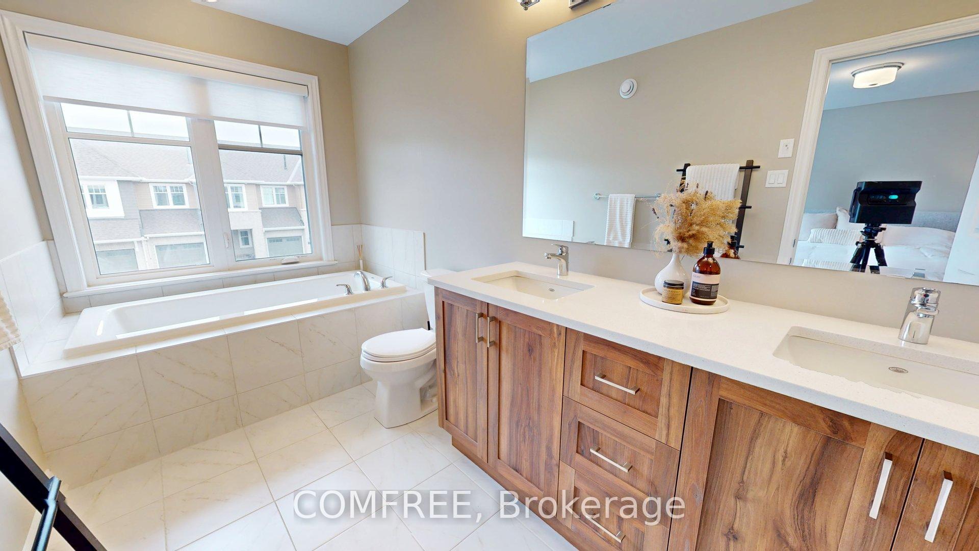 Photo 12 of 515 Sonmarg Crescent, Ottawa, Barrhaven - Half Moon Bay — HOMEH