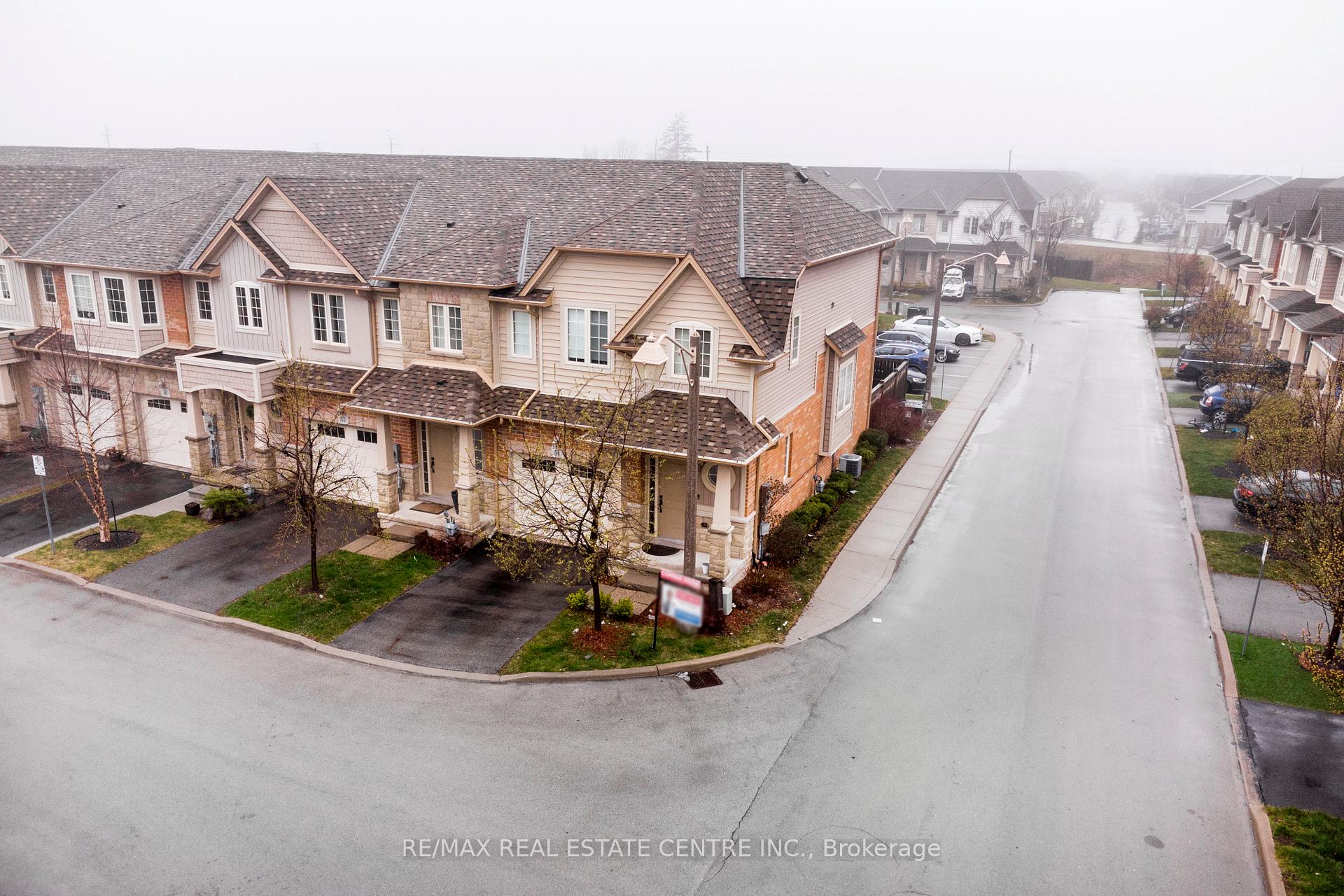Front of Unit 54, 8 Lakelawn Road